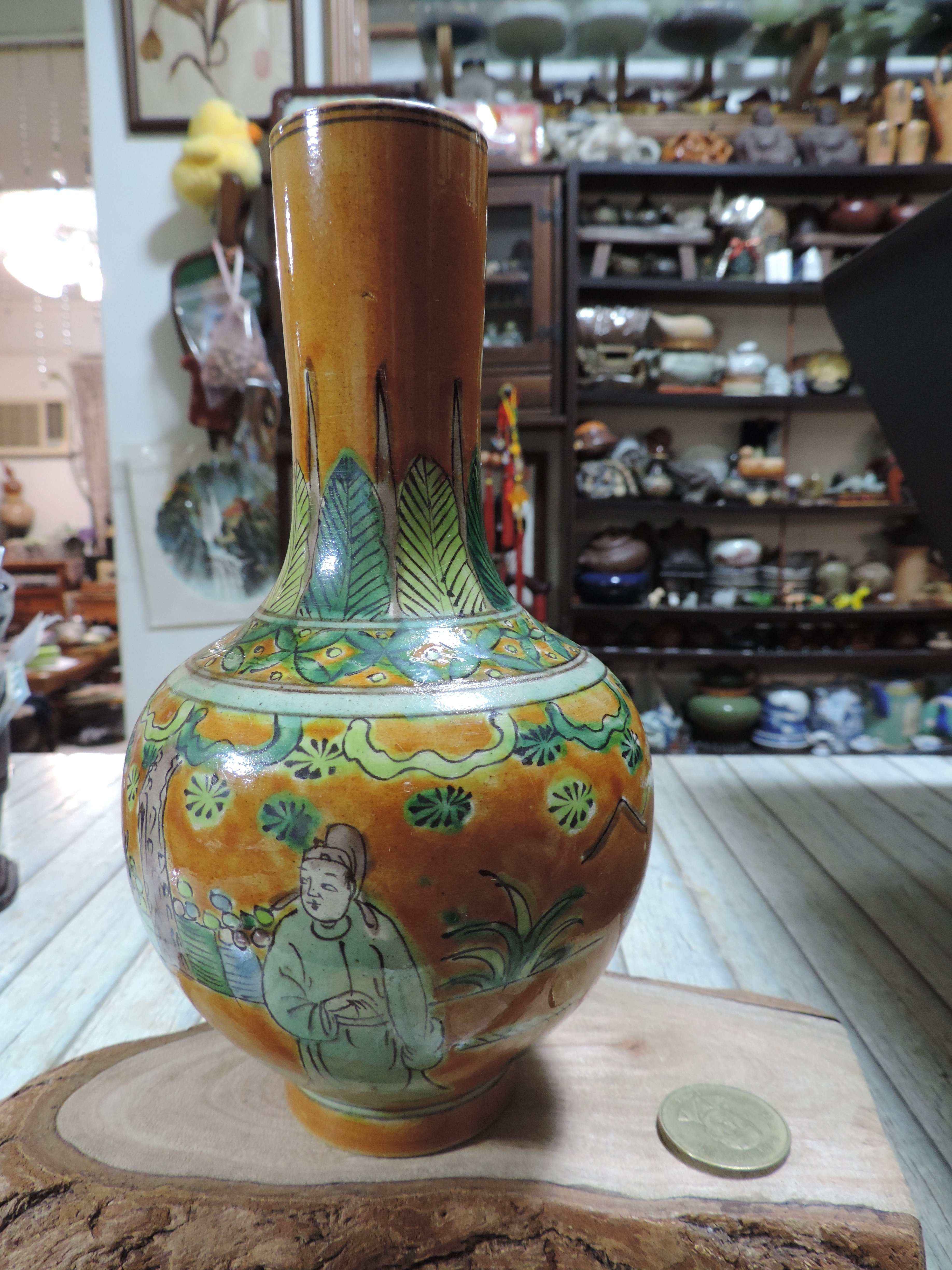 大明万暦素三彩人物胆瓶景徳鎮 花瓶 工芸品 置物 装飾品 美術品-