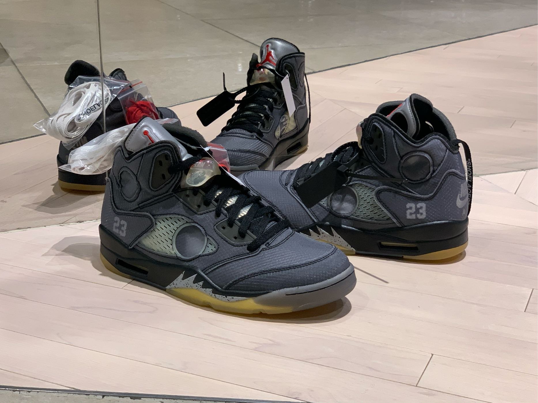 BS】Nike OFF-WHITE x Air Jordan 5 OW AJ5 黑蟬翼CT8480-001 | Yahoo