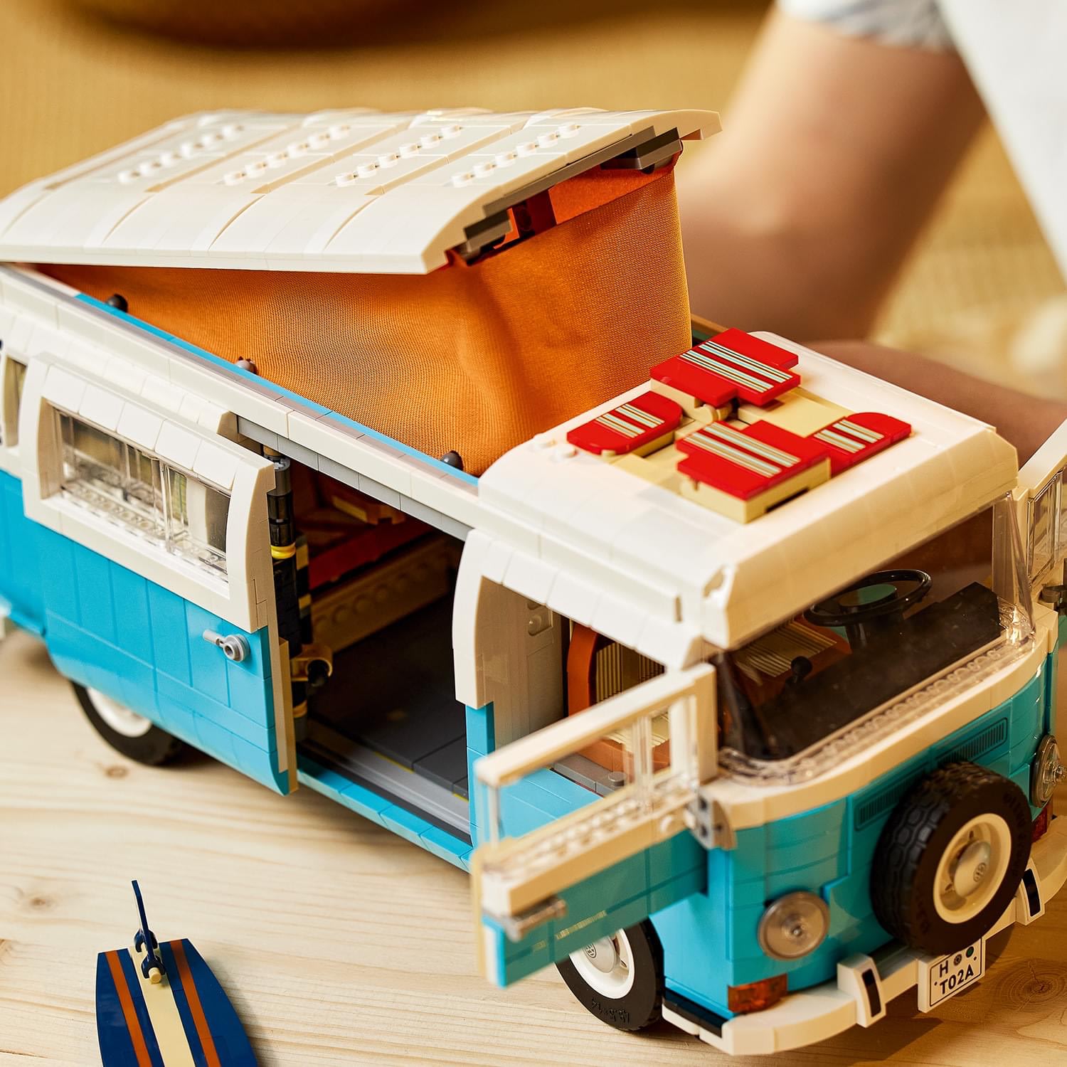 全新LEGO 10279 Volkswagen T2 Camper Van FREE SHIPPING | Yahoo奇摩拍賣