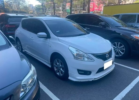 2013 Nissan 日產 Tiida 5d