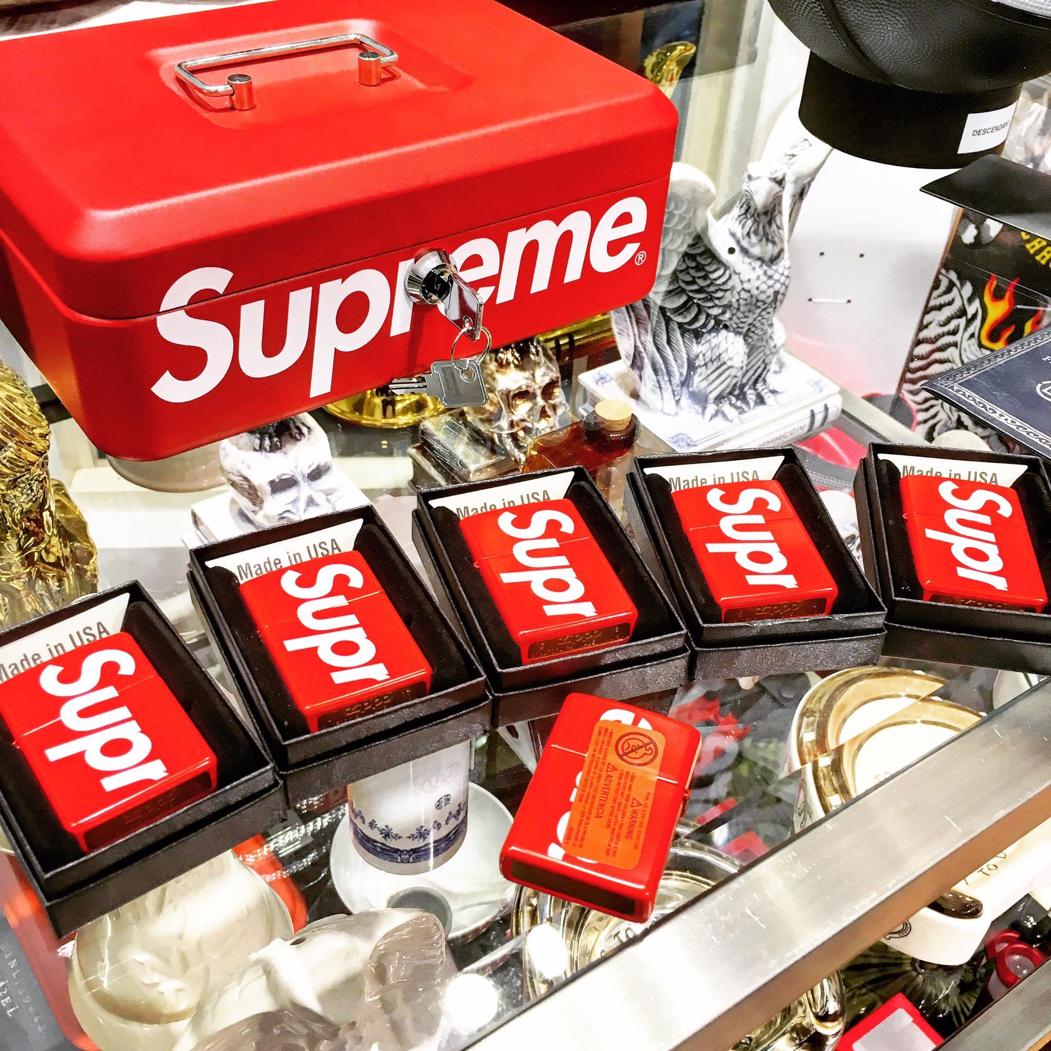 希望商店】Supreme Logo Zippo Red 18SS LOGO 經典滿版防風打火機