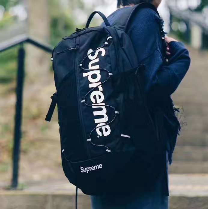 Supreme 42th 17SS Backpack 黑色後背包包包字體42代白字logo 全新正品