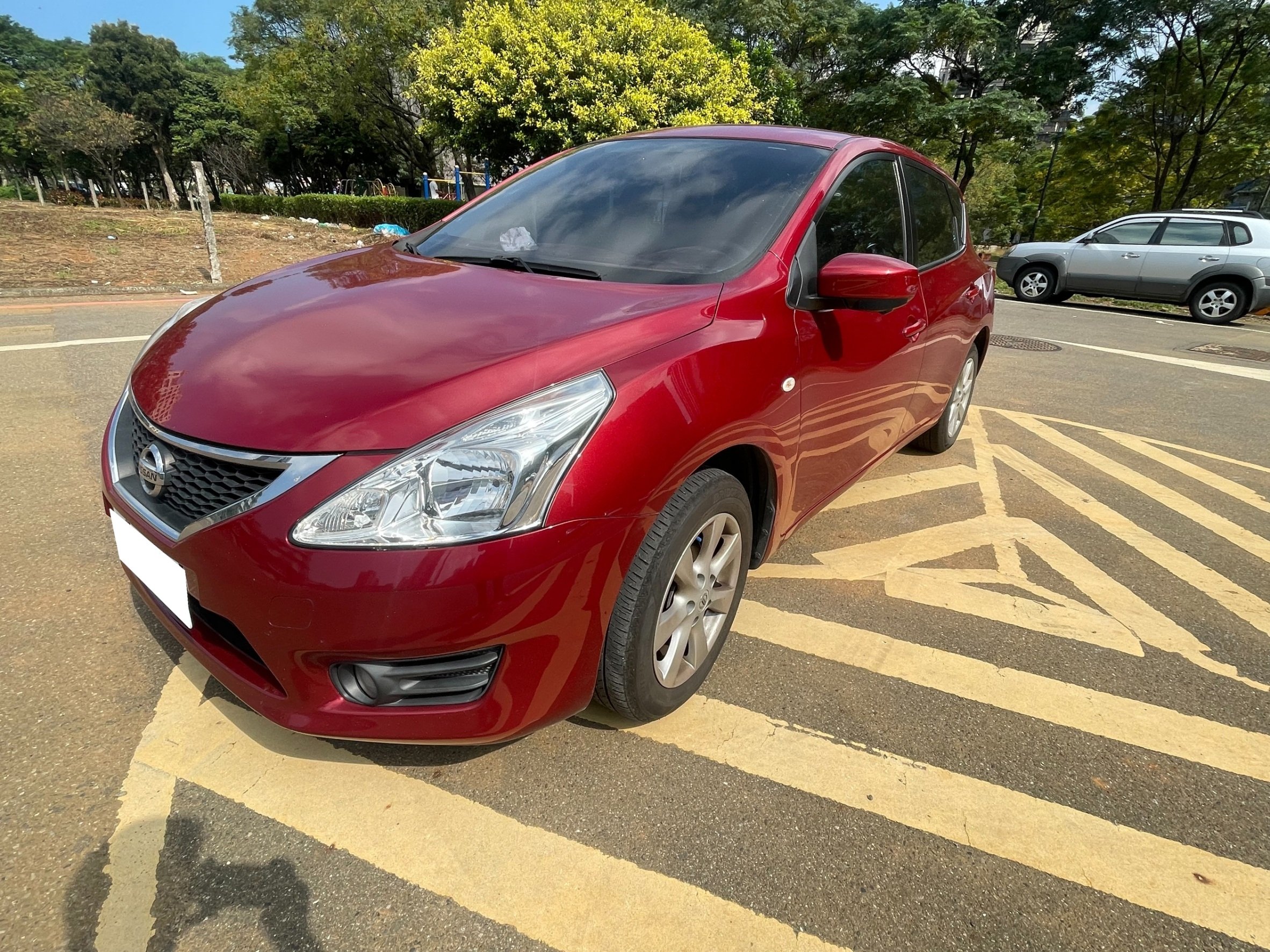 2016 Nissan 日產 Tiida 5d