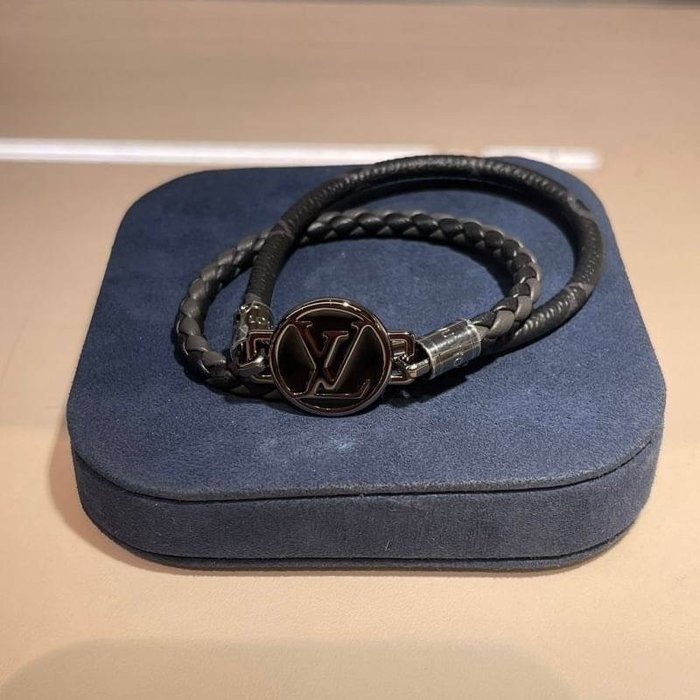 Écharpe LV Medallion S00 - Accessoires de luxe