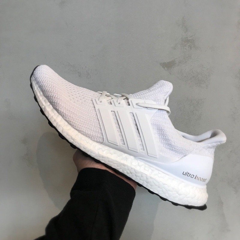 ADIDAS ULTRA BOOST 4.0 BB6168 全白size 9.5 | Yahoo奇摩拍賣