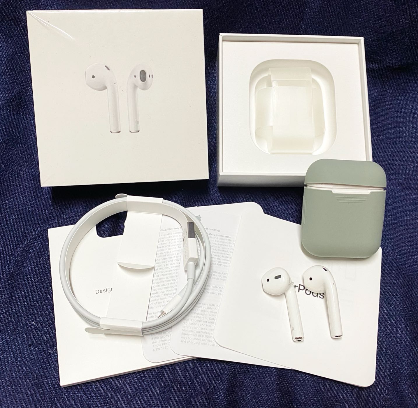 2019款 AirPods 2代 MV7N2TA/A 搭配充電盒 (不具備無線充電盒款) 近新美品