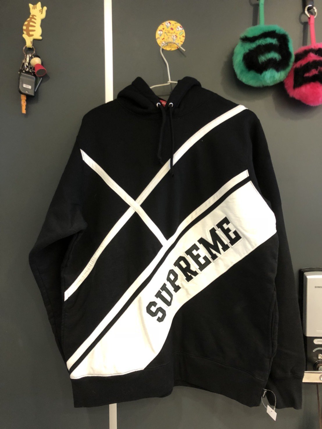 Supreme - 與吳亦凡同款- Diagonal Hooded Sweatshirt-M號-黑色| Yahoo