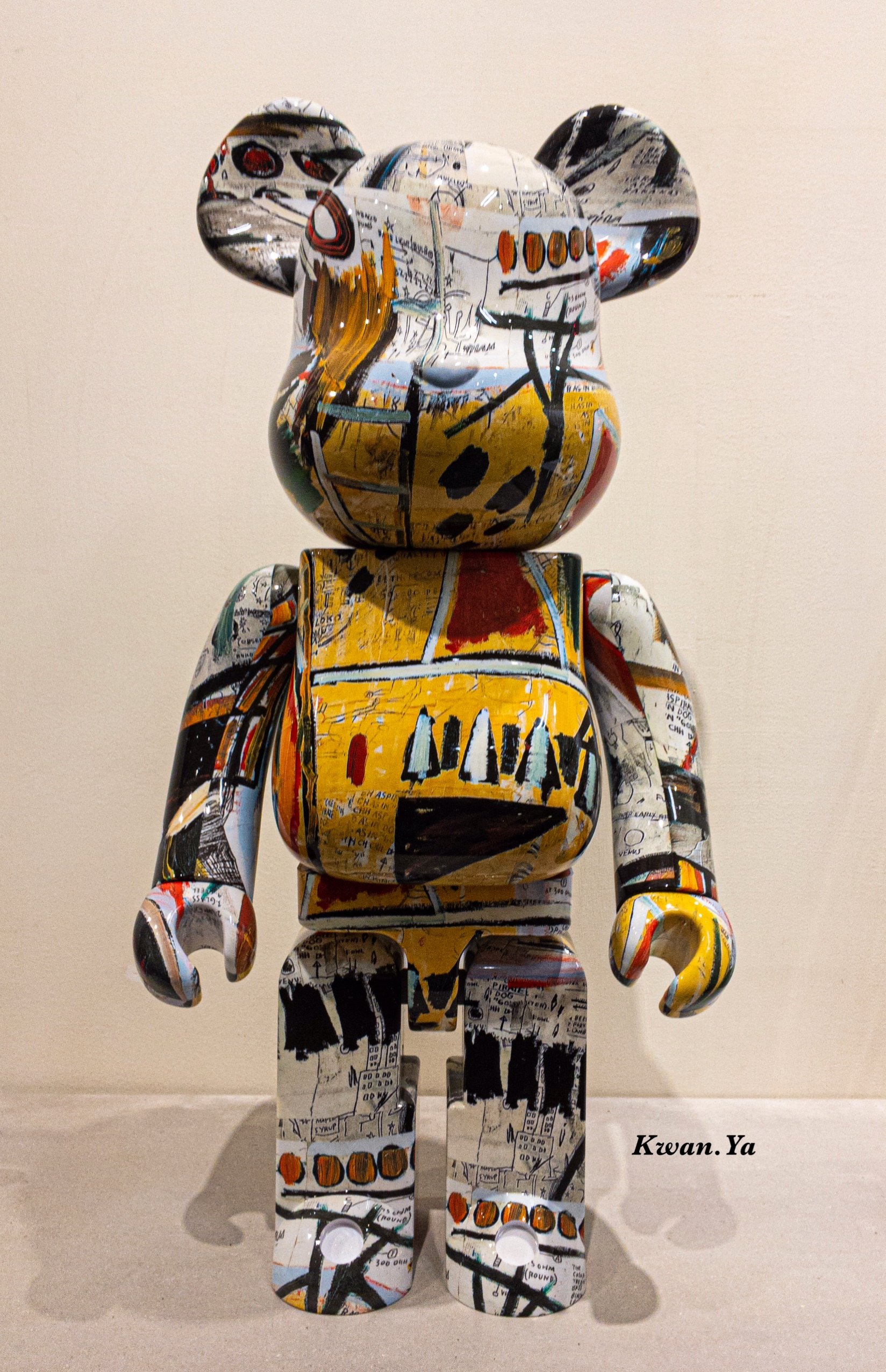 巴斯奇亞Jean Michel Basquiat Bearbrick 1000% Medicomtoy 庫伯力克熊