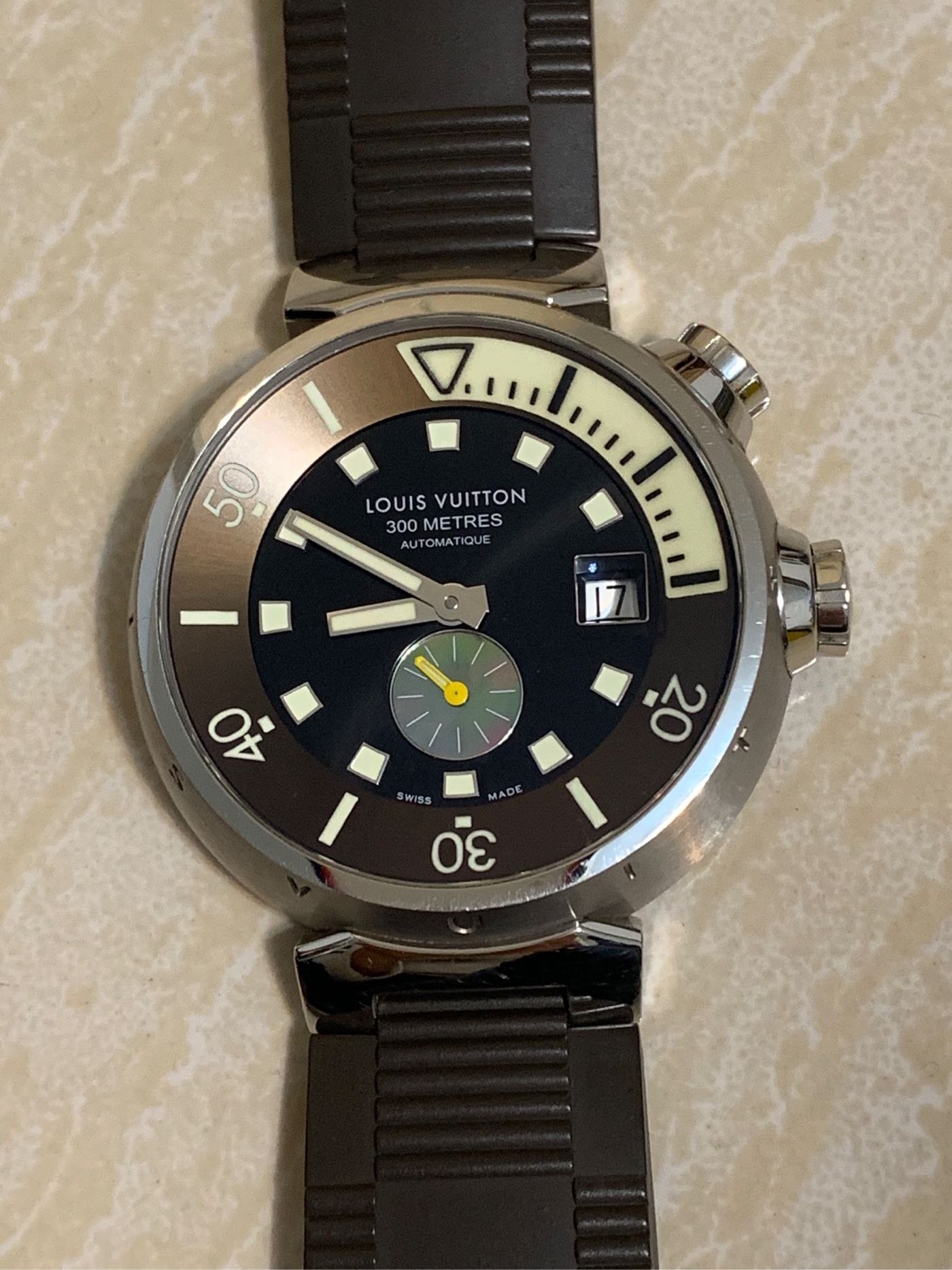 1 Louis Vuitton Tambour Diver Q1031 for Sale