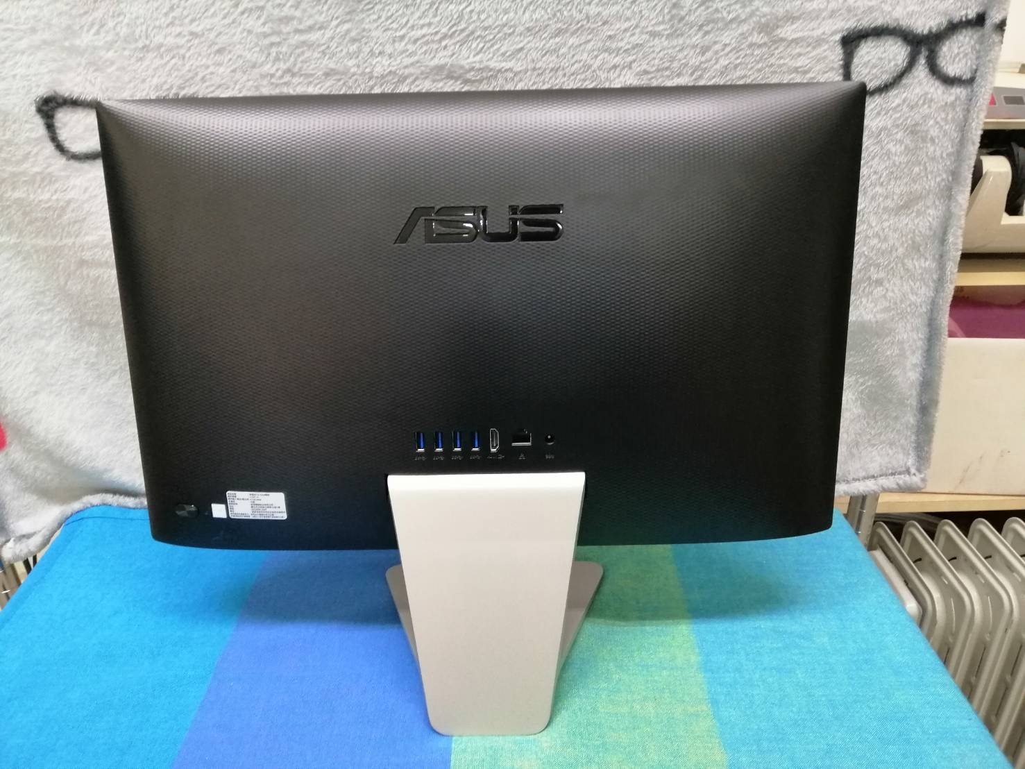 福利品改SSD 華碩原廠保三年ASUS Vivo AiO V222GAK-J504BA001W 22型四