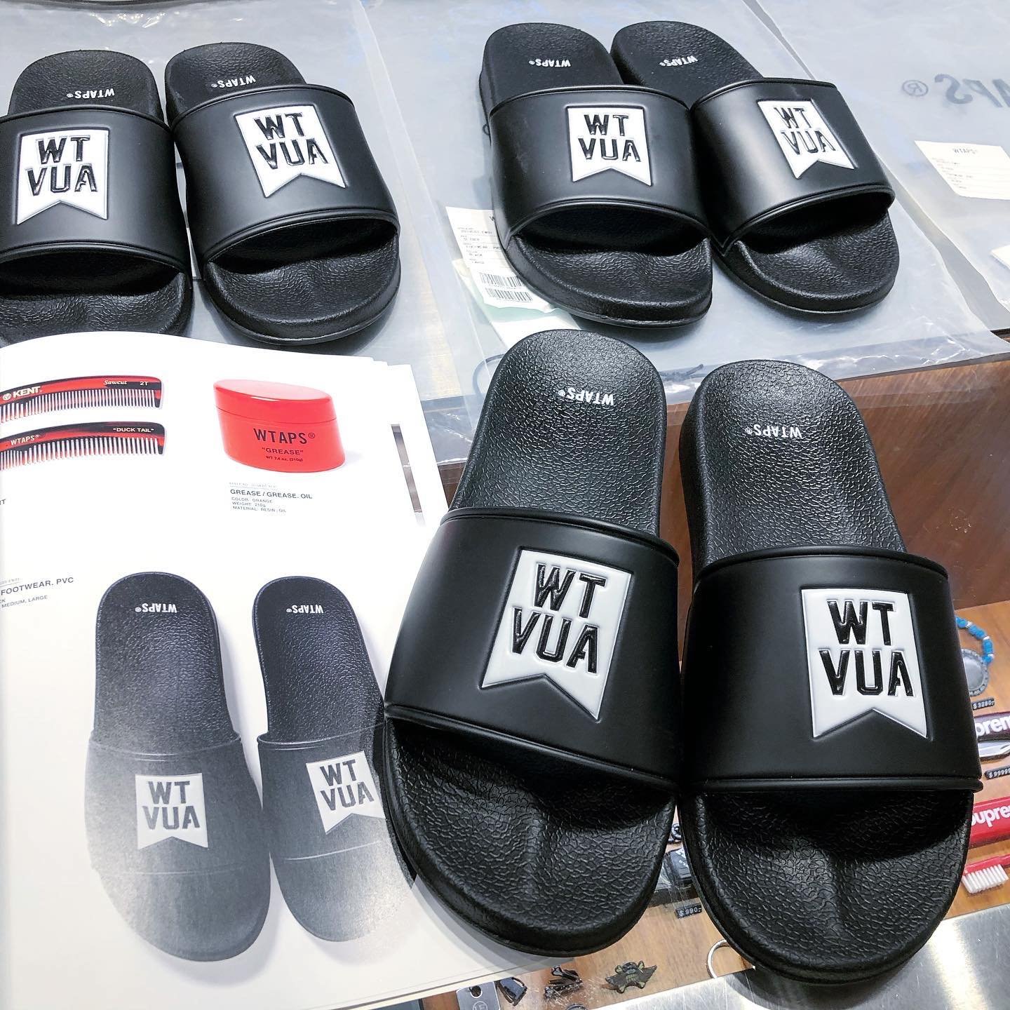 希望商店】WTAPS SLIDER PVC. 20SS LOGO 標誌休閒拖鞋| Yahoo奇摩拍賣