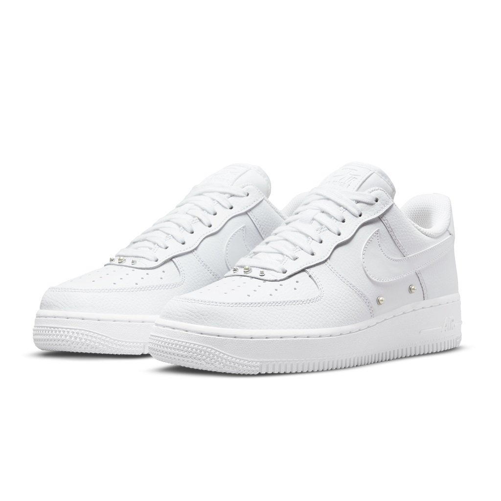 A-KAY0】NIKE 女鞋W AIR FORCE 1 '07 SE PEARL WHITE 珠珍白【DQ0231