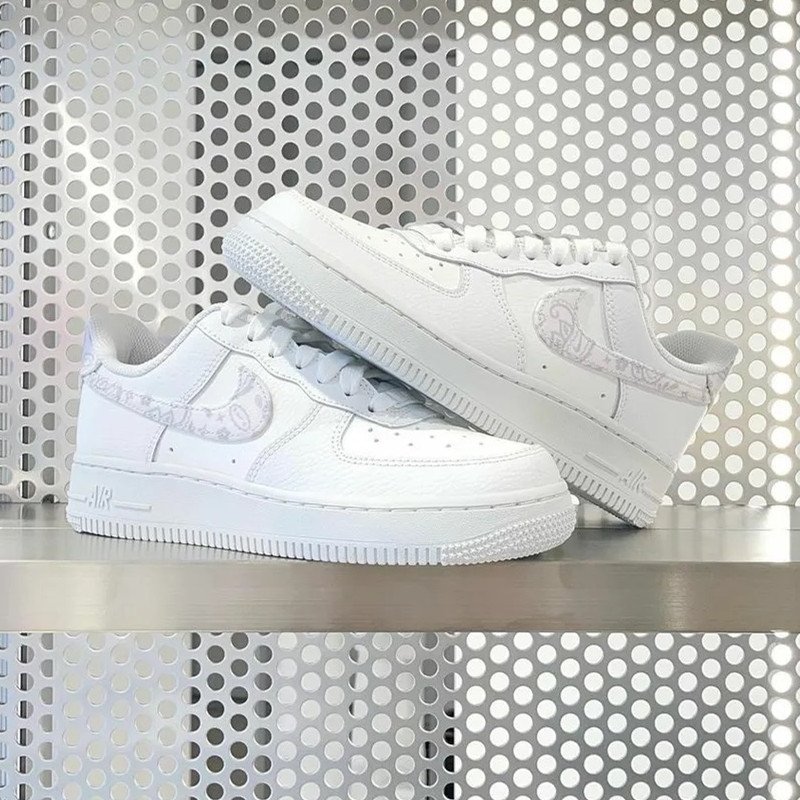 PSM街頭潮流選)WMNS NIKE AIR FORCE 1 LOW WHITE PAISLEY 變形蟲腰果花