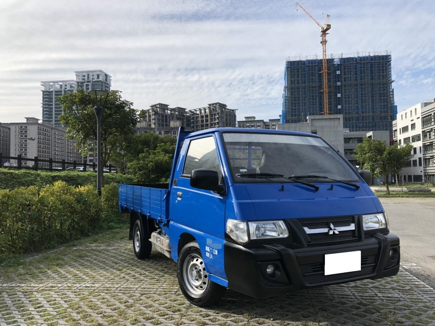 2014 Mitsubishi 三菱 商用車