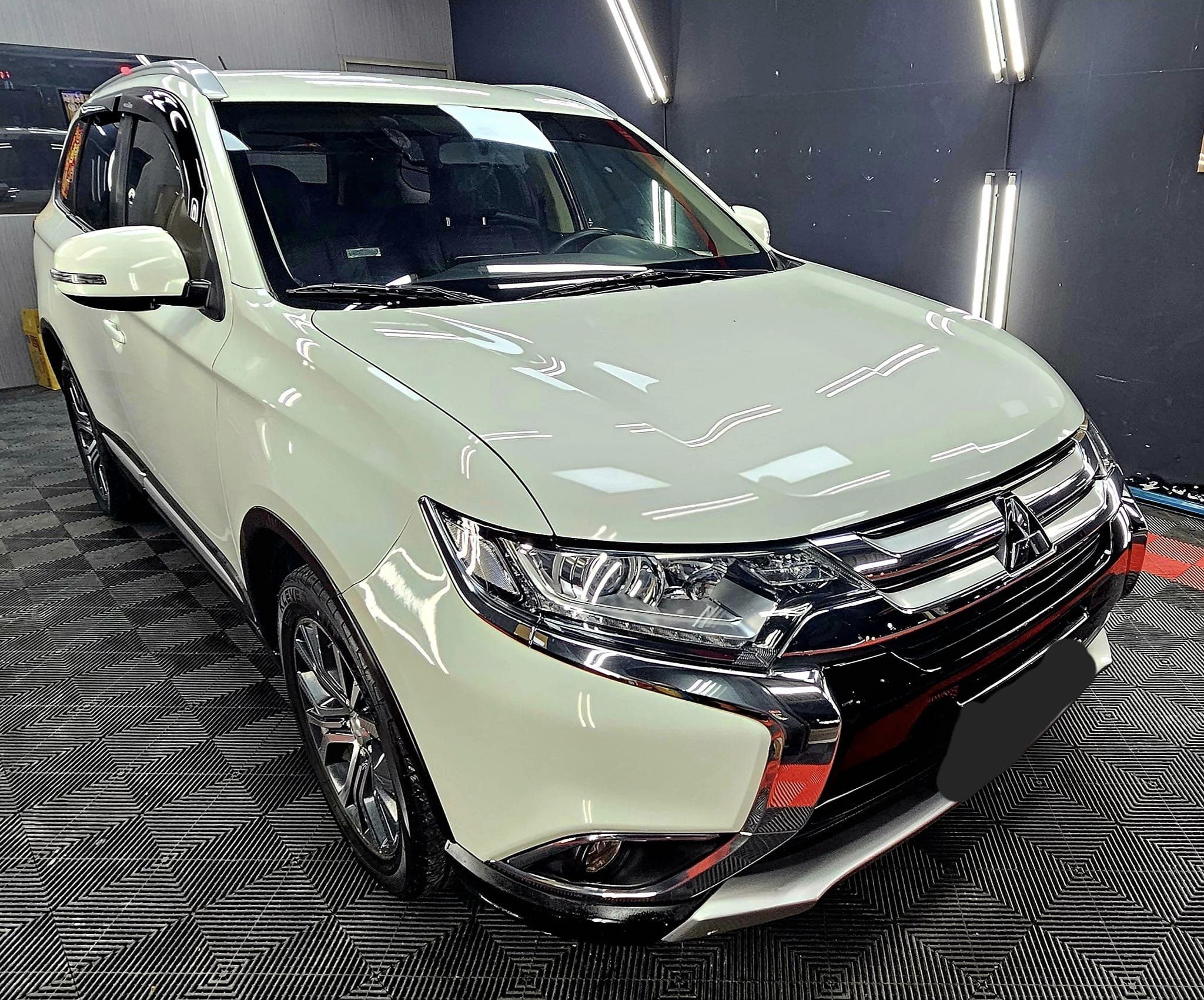 2017 Mitsubishi 三菱 Outlander