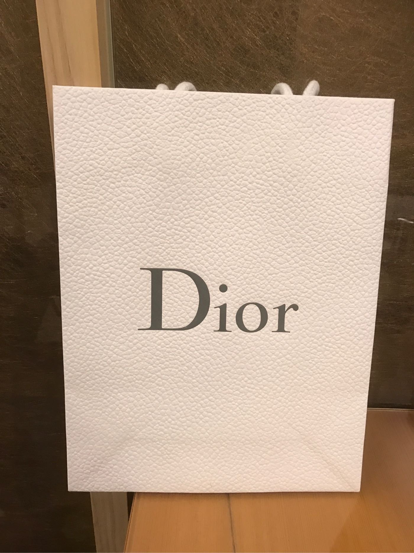 全新歐洲帶回Dior 名牌紙袋-購物袋包裝袋手提袋禮物袋(中20*26*8cm) 無