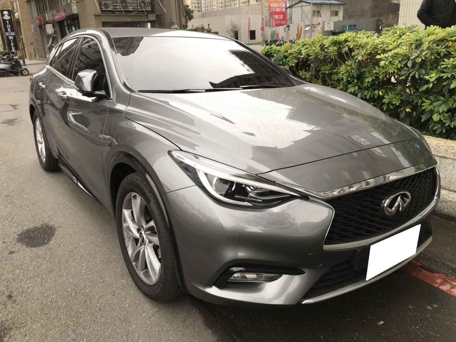 2017 Infiniti Q30