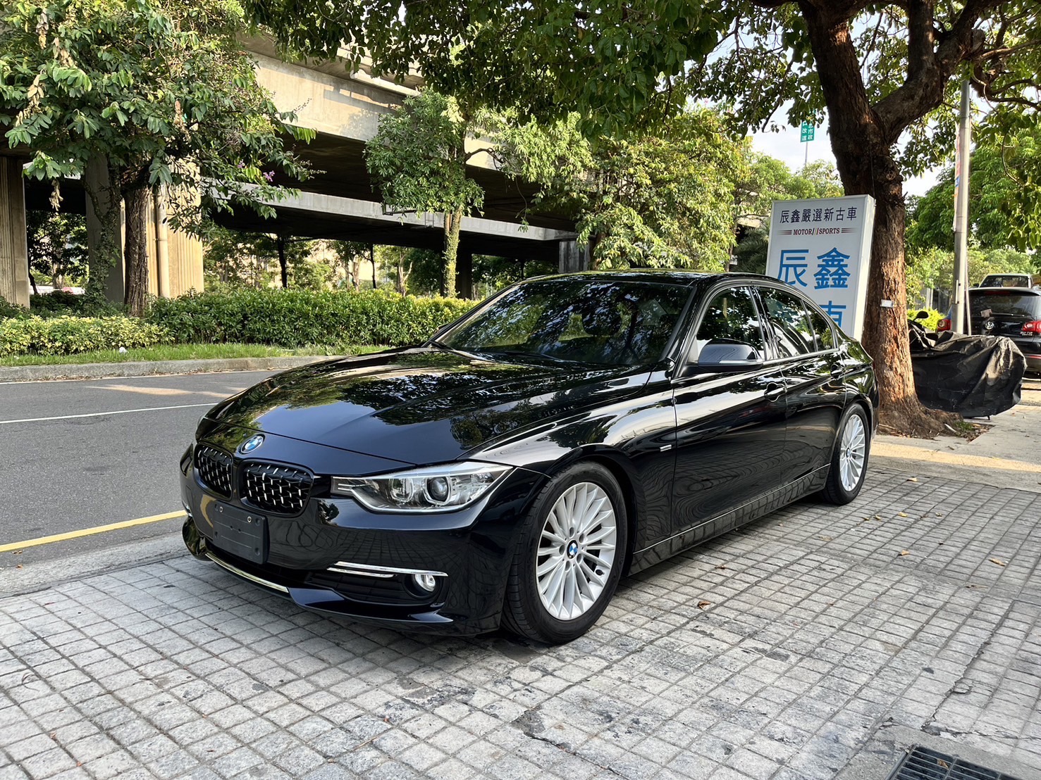 2013 BMW 寶馬 3-series sedan