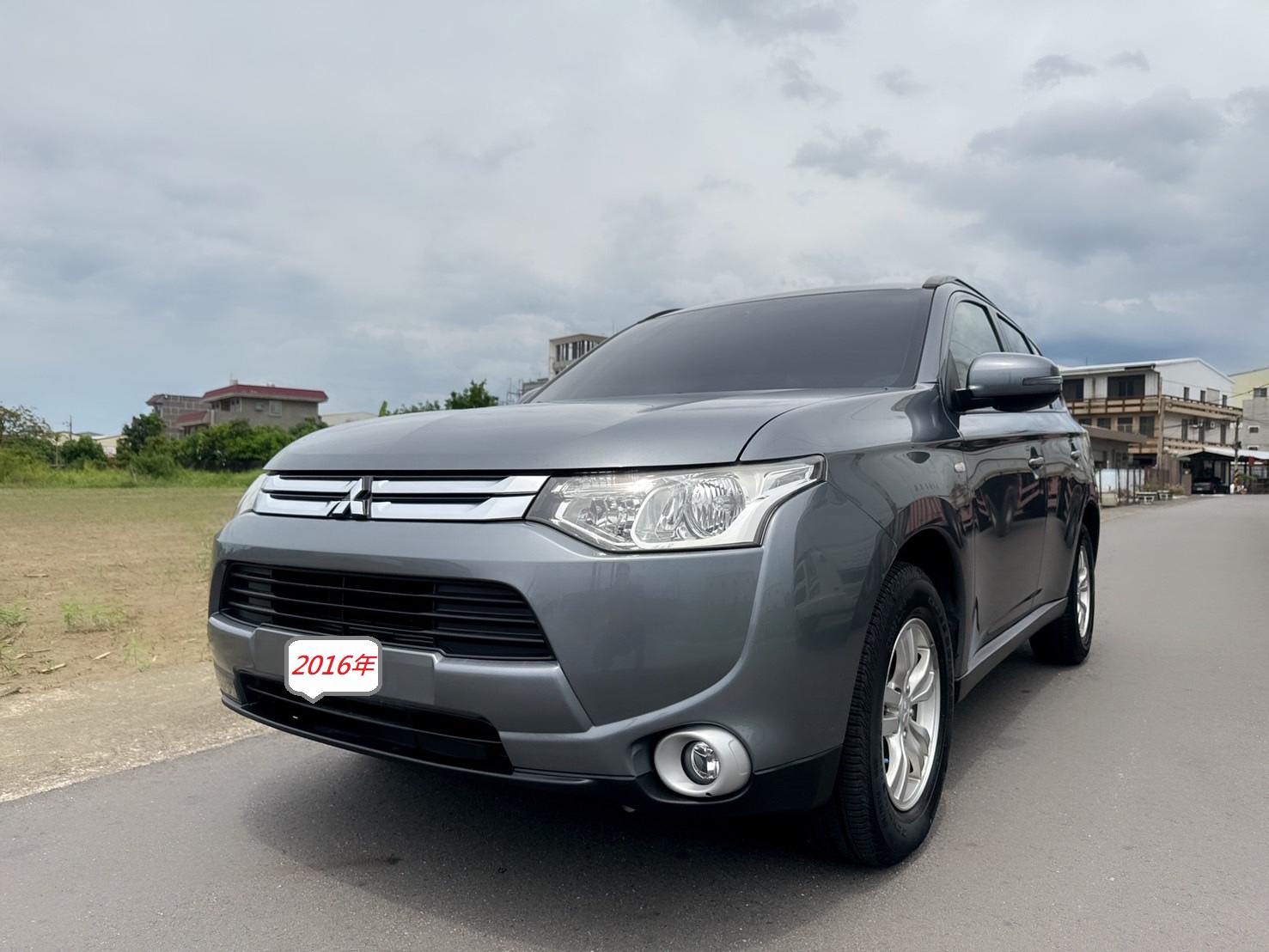 2016 Mitsubishi 三菱 Outlander