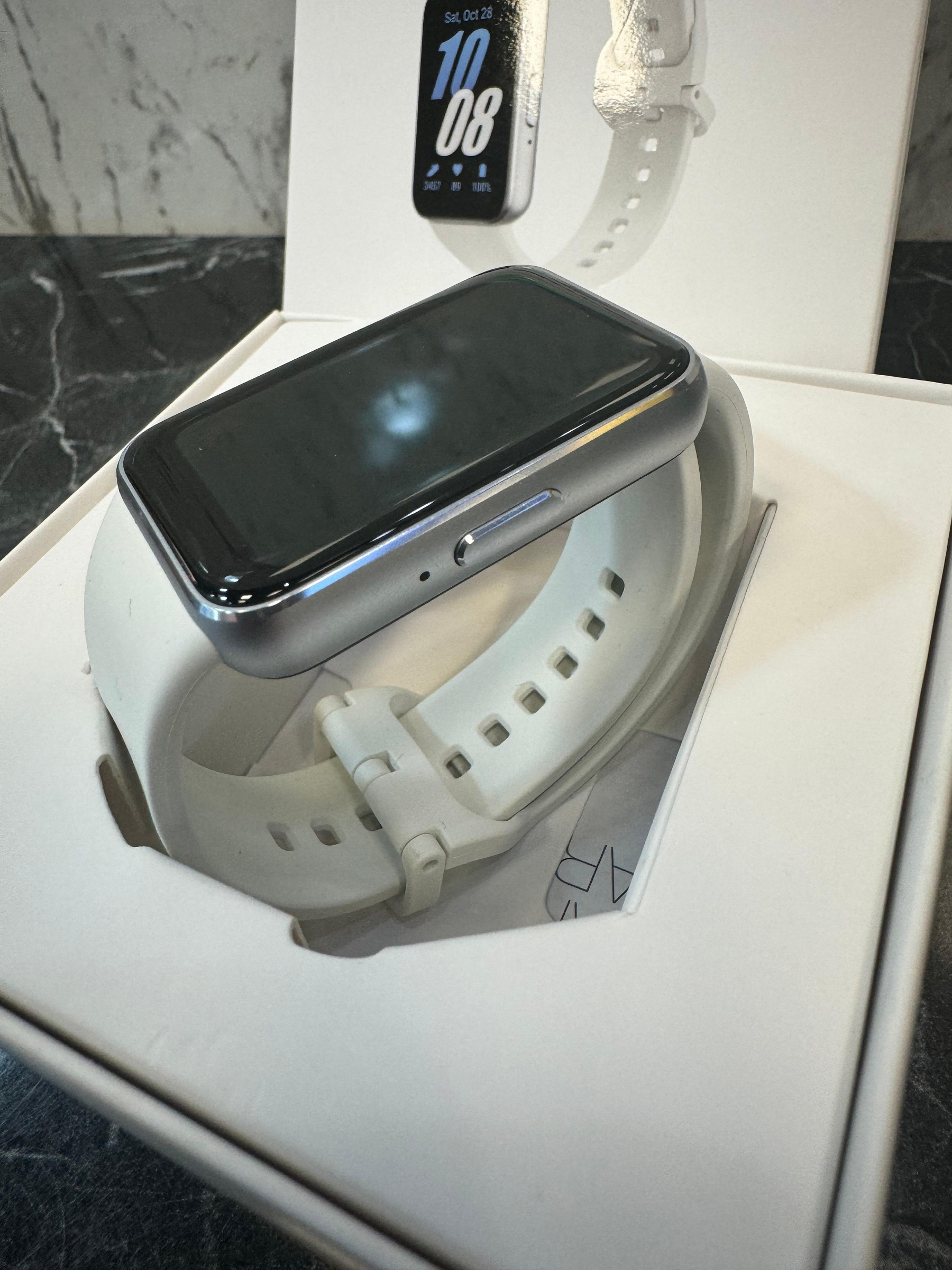 🏅️台灣公司貨🏅️ 🎈SAMSUNG Galaxy Fit3 健康智慧手環🎈有原盒原廠保固到2025/1✨僅店面展示漂亮無傷✨