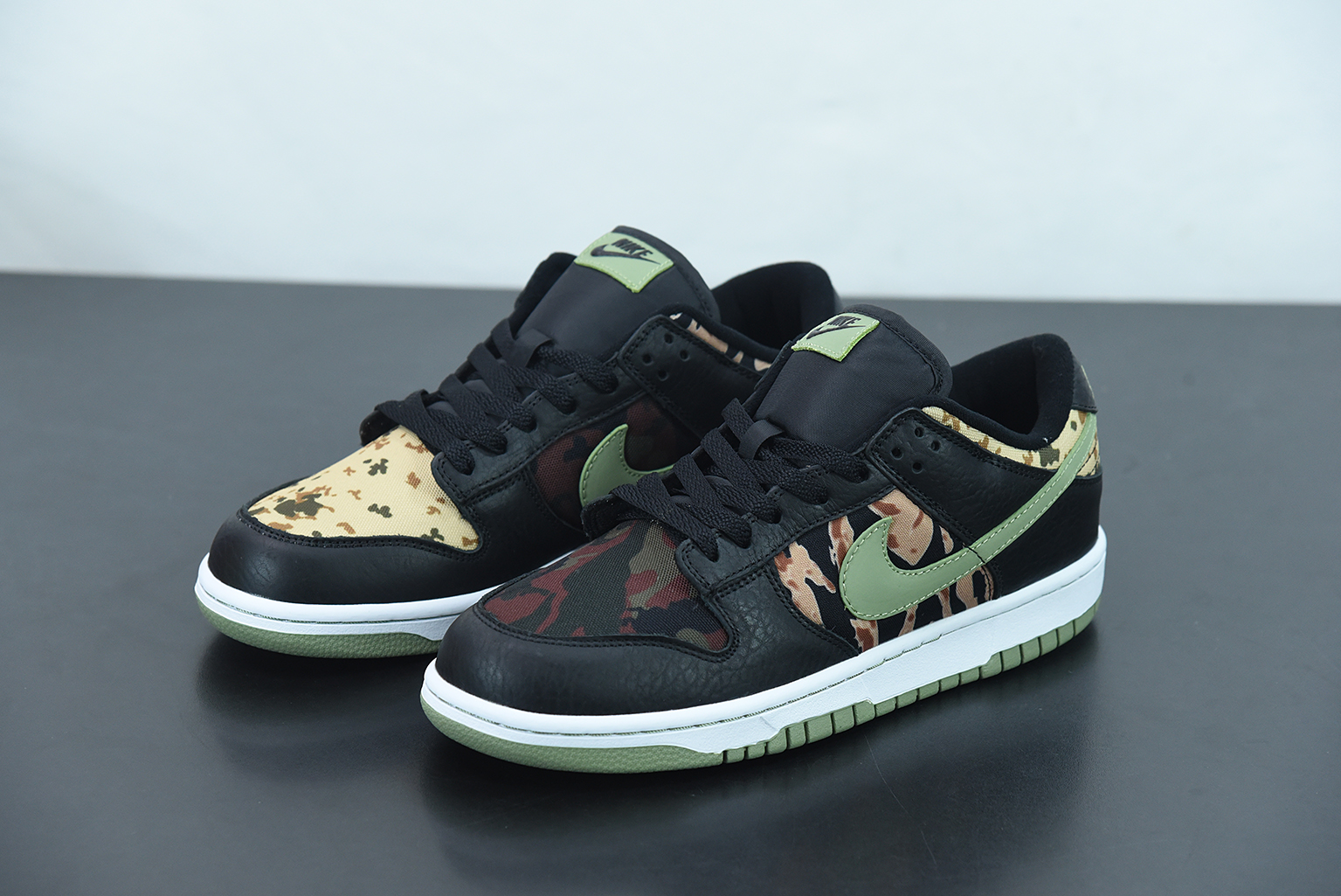 Nike Dunk Low SE '' Crazy Camo '' 鴛鴦迷彩休閒鞋男女鞋DH0957-001 | Yahoo奇摩拍賣