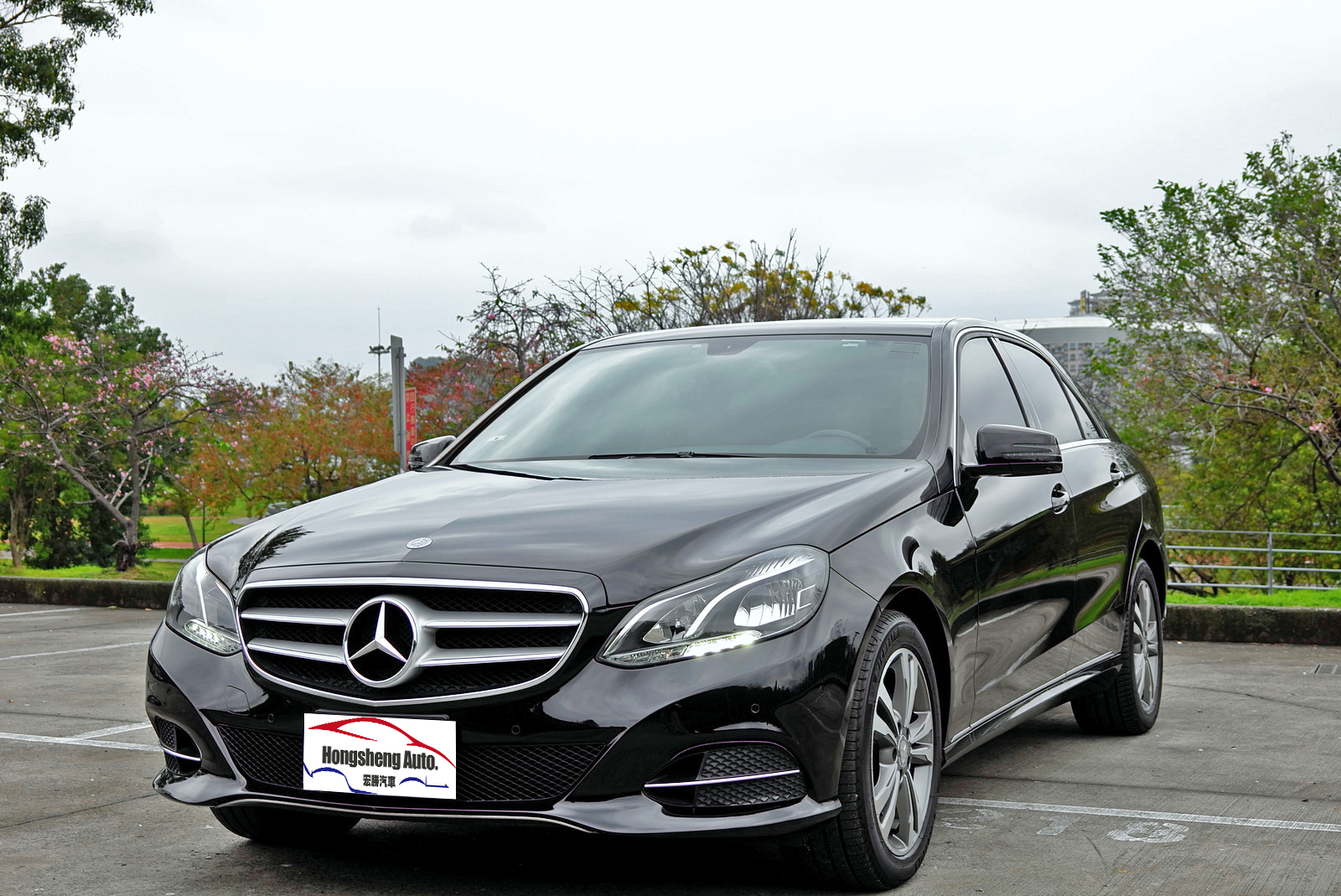 2013 M-Benz 賓士 E-class