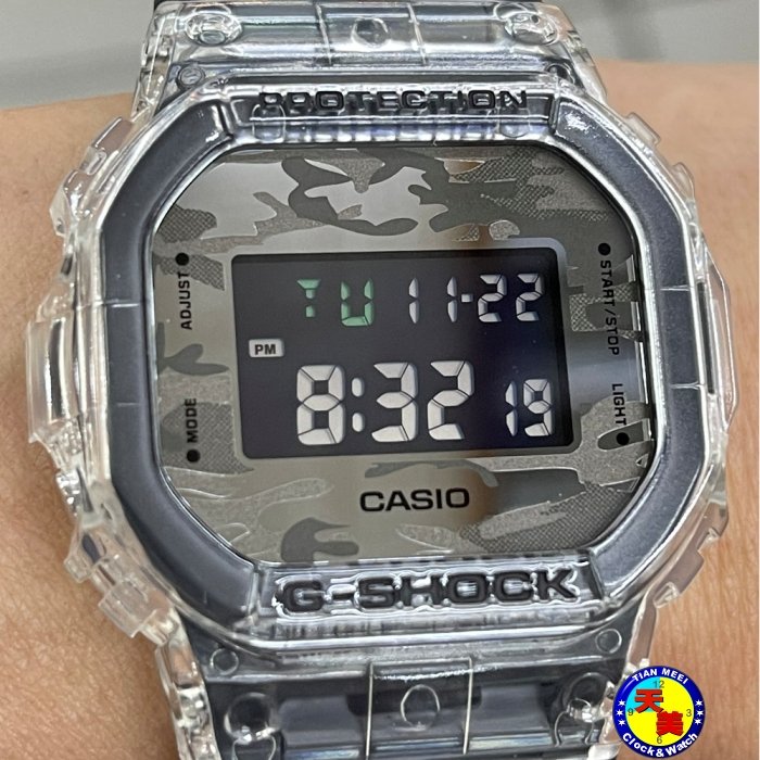 台灣CASIO原廠公司貨】G SHOCK DW-5600SKC-1半透明材質經典款【天美