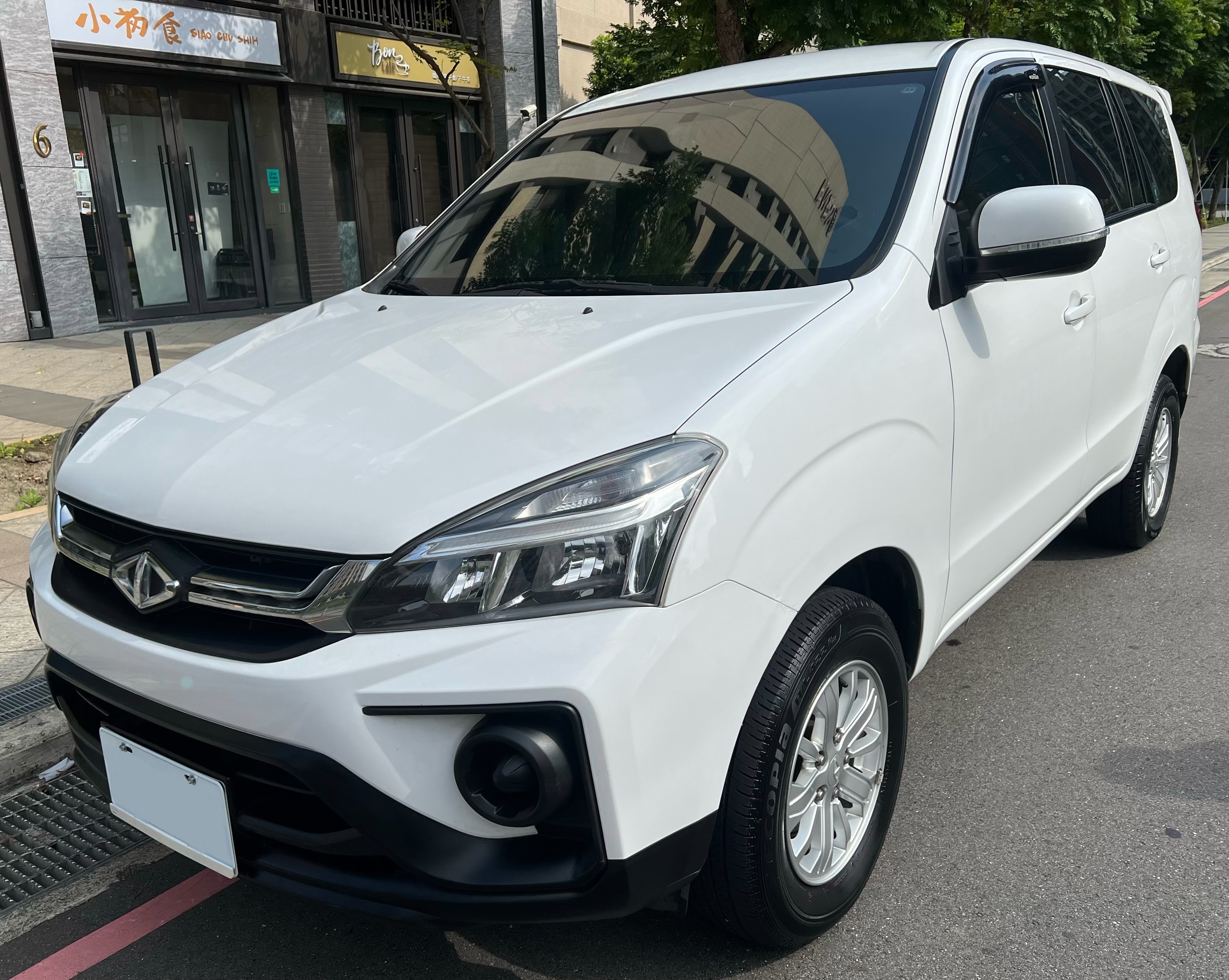 2020 Mitsubishi 三菱 Zinger