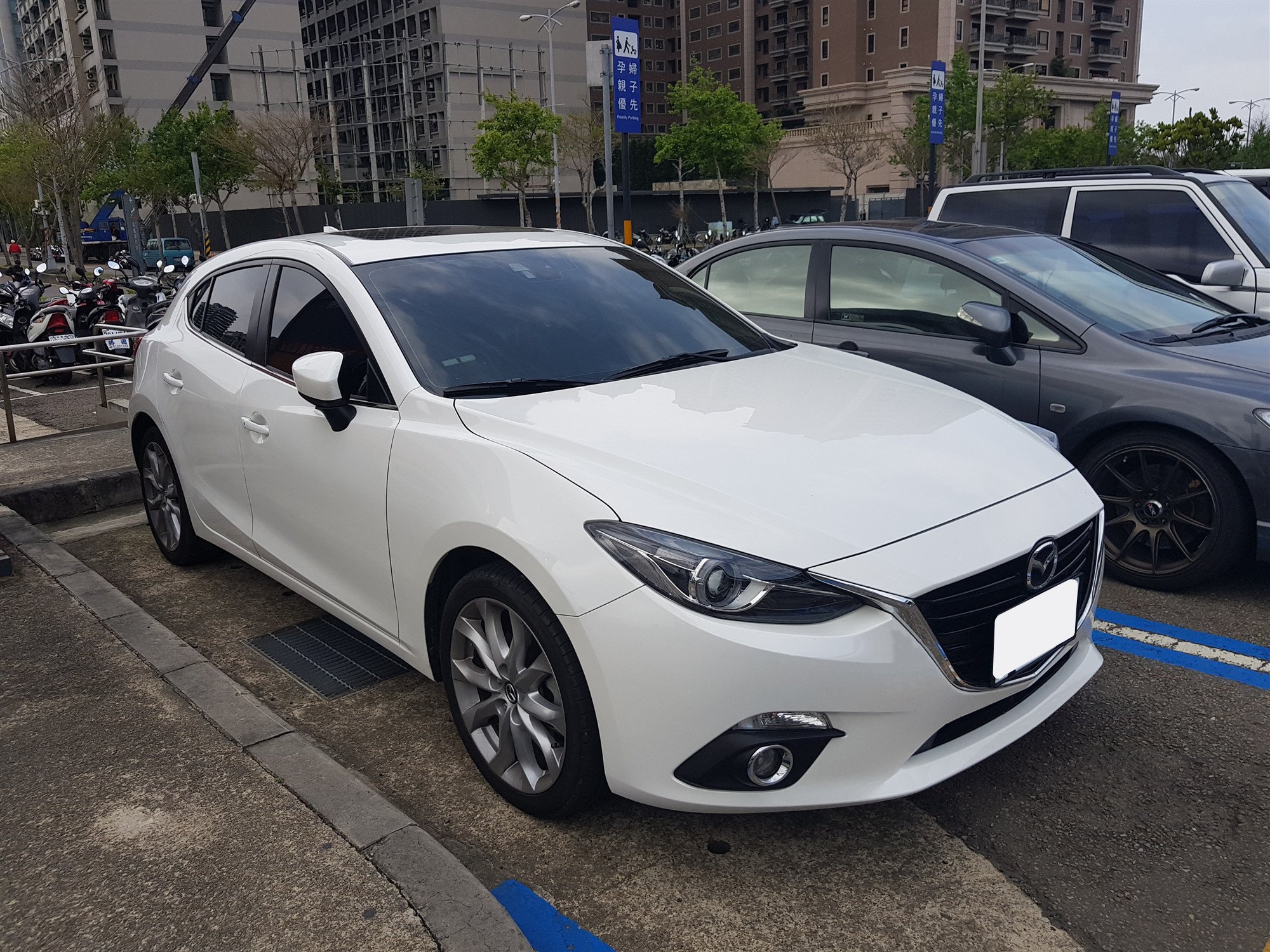 2017 Mazda 馬自達 3 5d