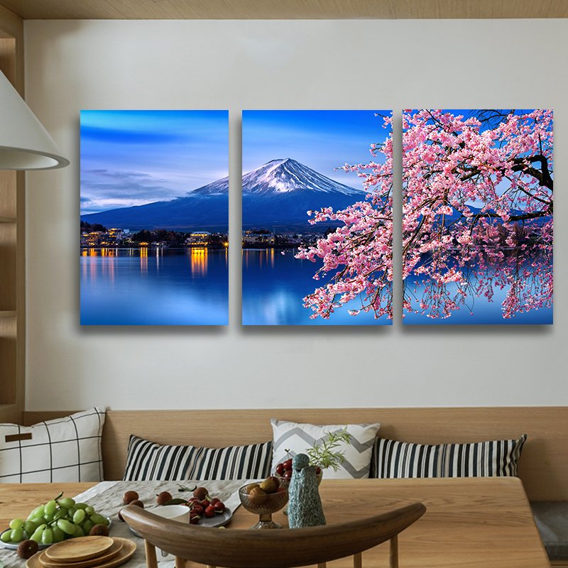 富士山の装飾画と浮世絵の日本料理店に飾られた桜の風景壁画n-