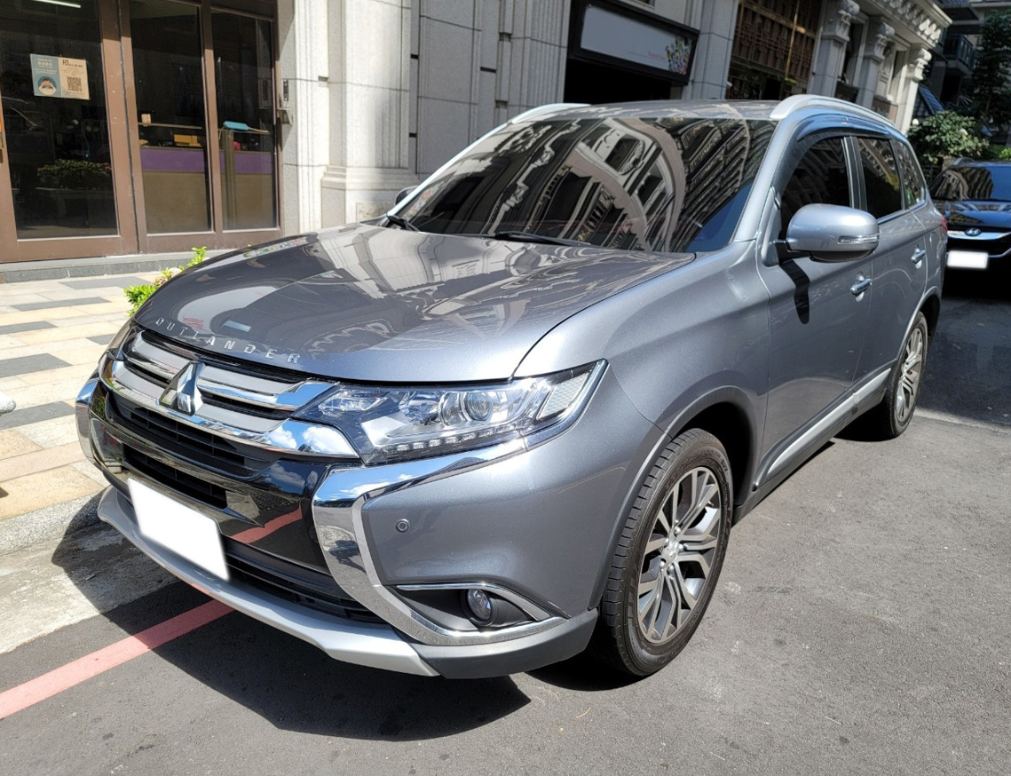 2017 Mitsubishi 三菱 Outlander