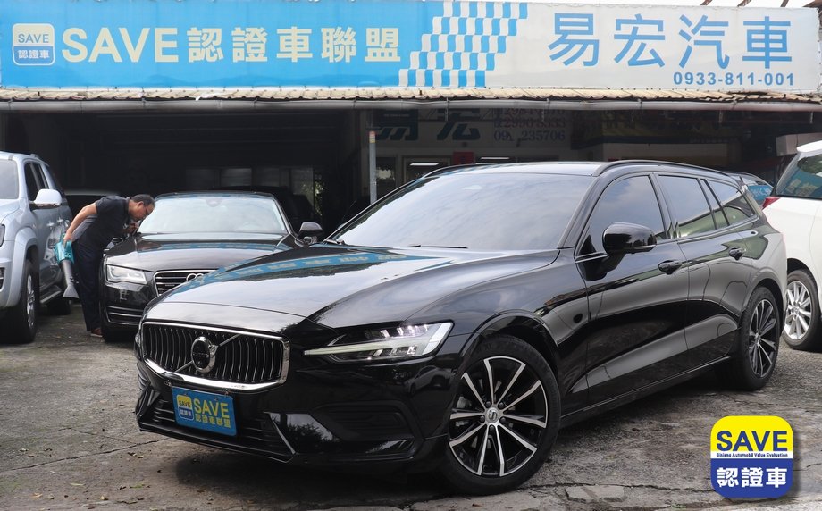 2022 Volvo 富豪 V60