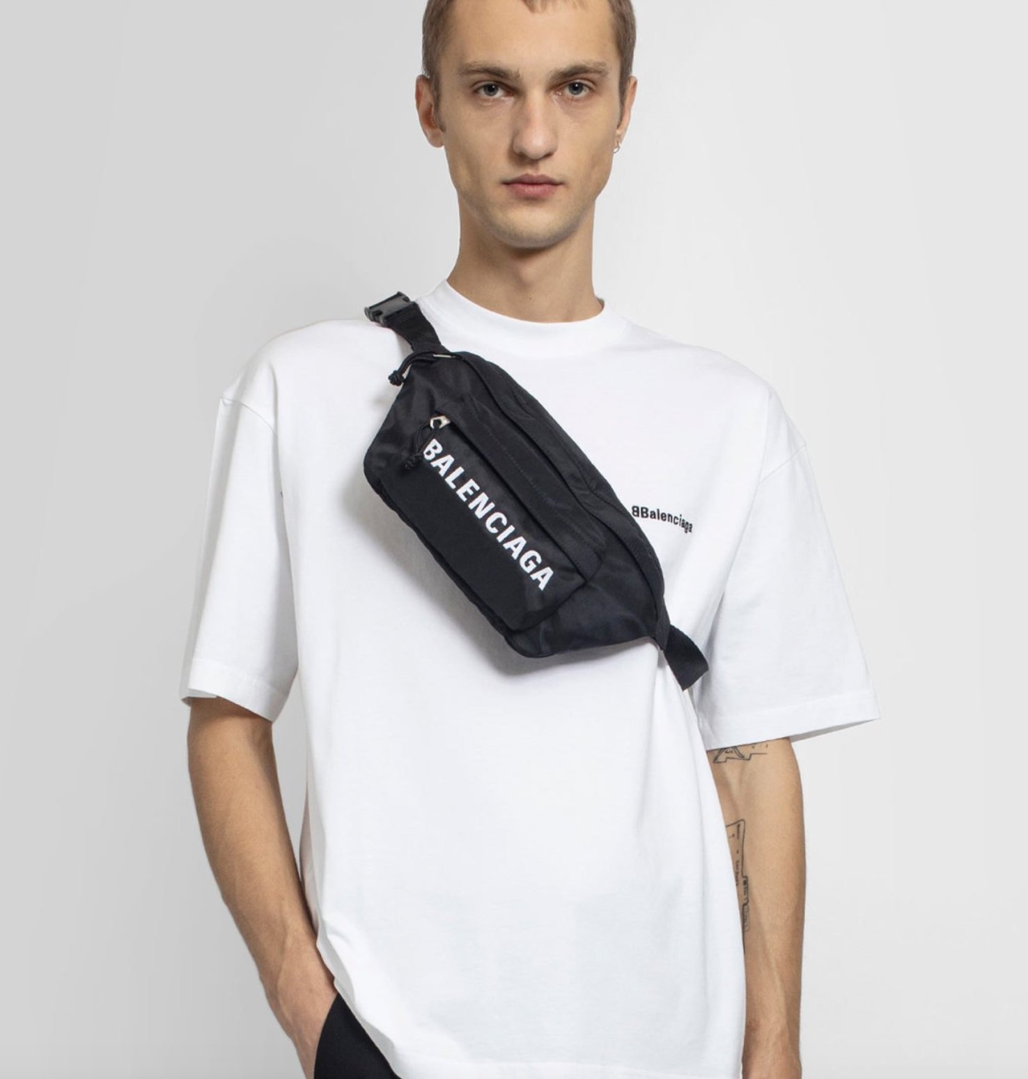 BALENCIAGA LOGO BAG FANNY PACK 巴黎世家黑色腰包肩背包包側背包全新