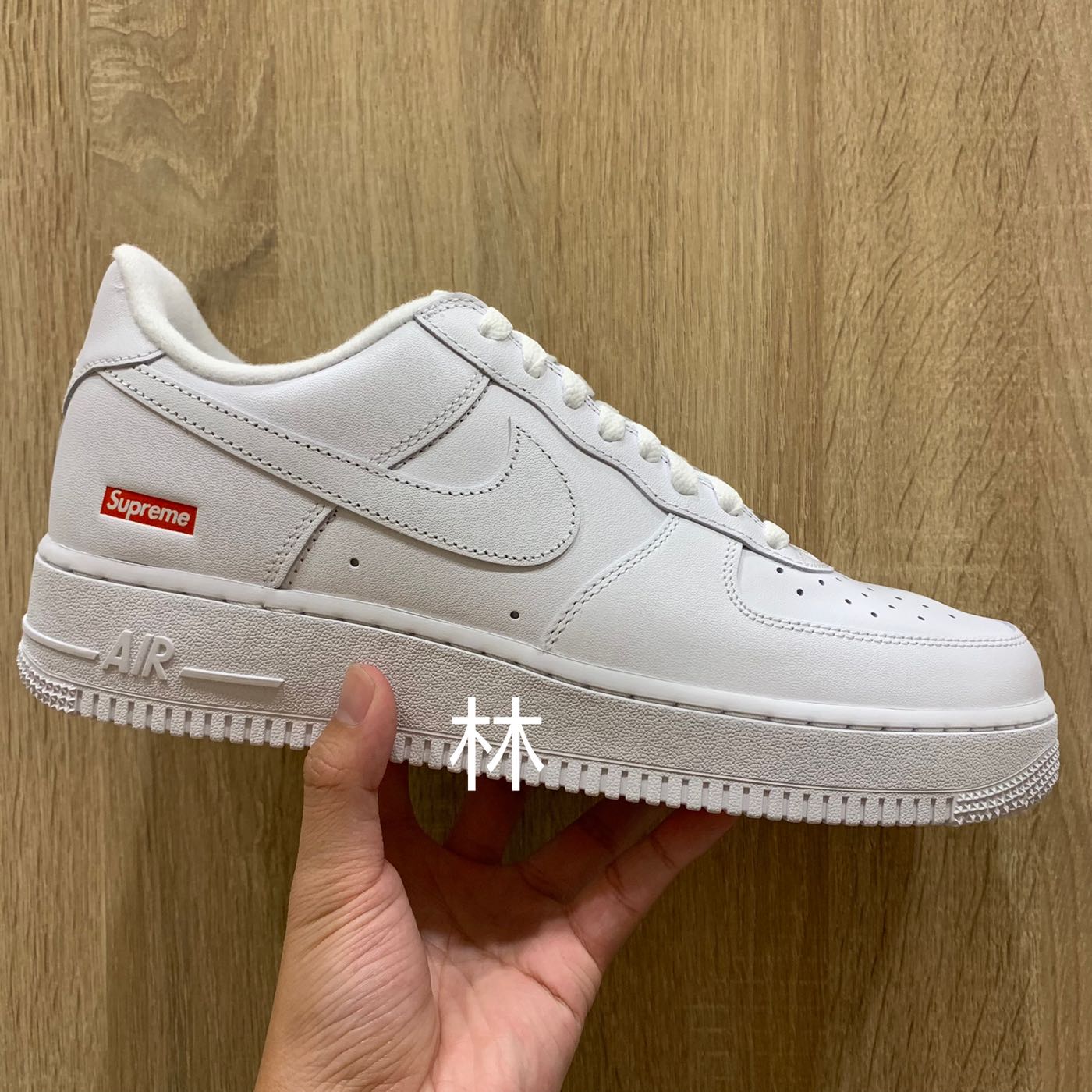 全新Supreme x Nike Air Force 1 Low White 全白小紅標空軍一號