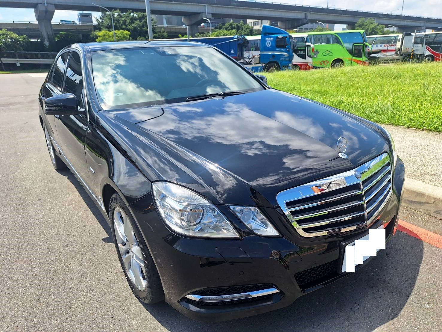 2011 M-Benz 賓士 E-class