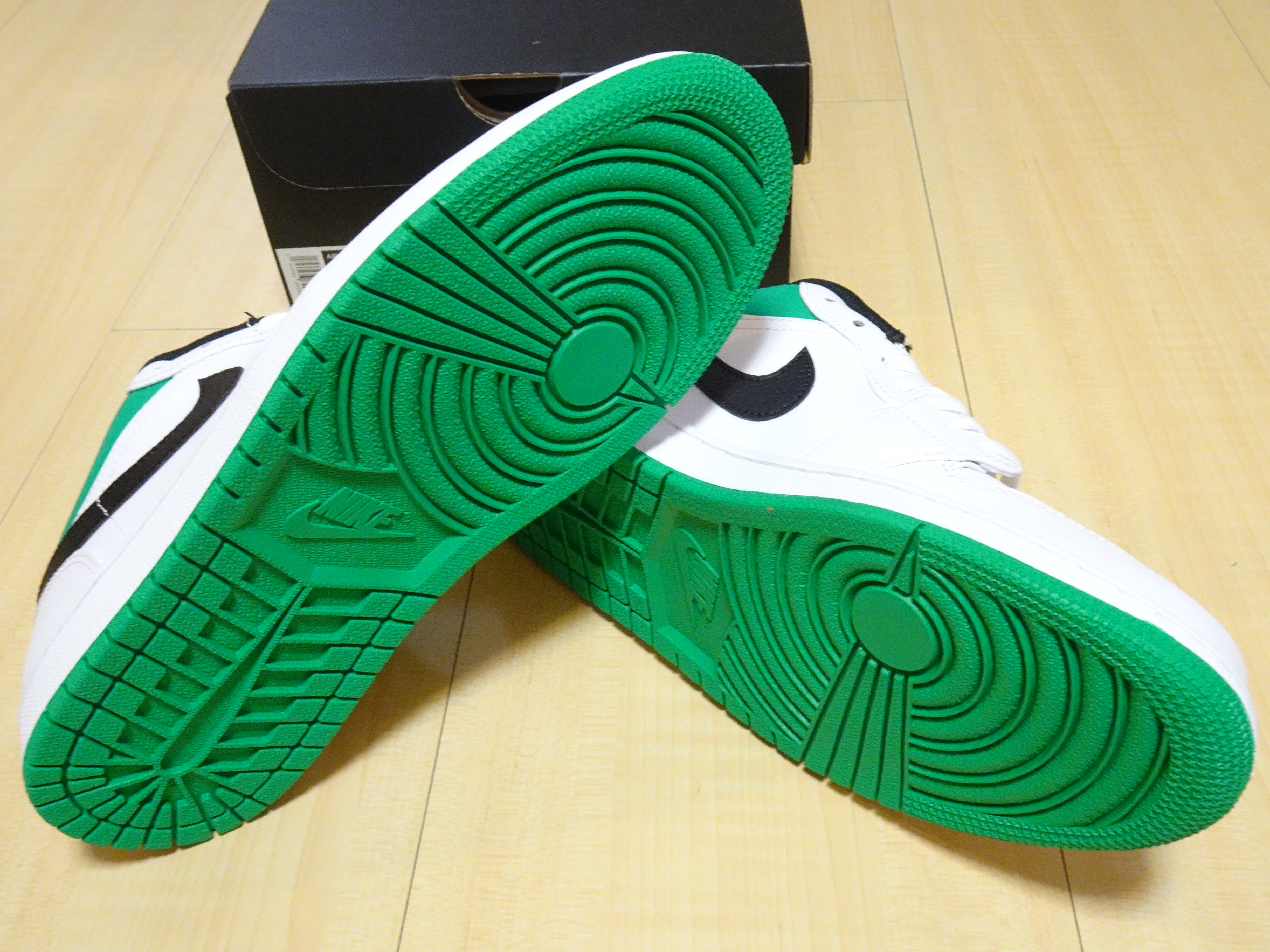 NIKE AIR JORDAN 1 LOW White Lucky Green Black白綠籃球鞋553558-129