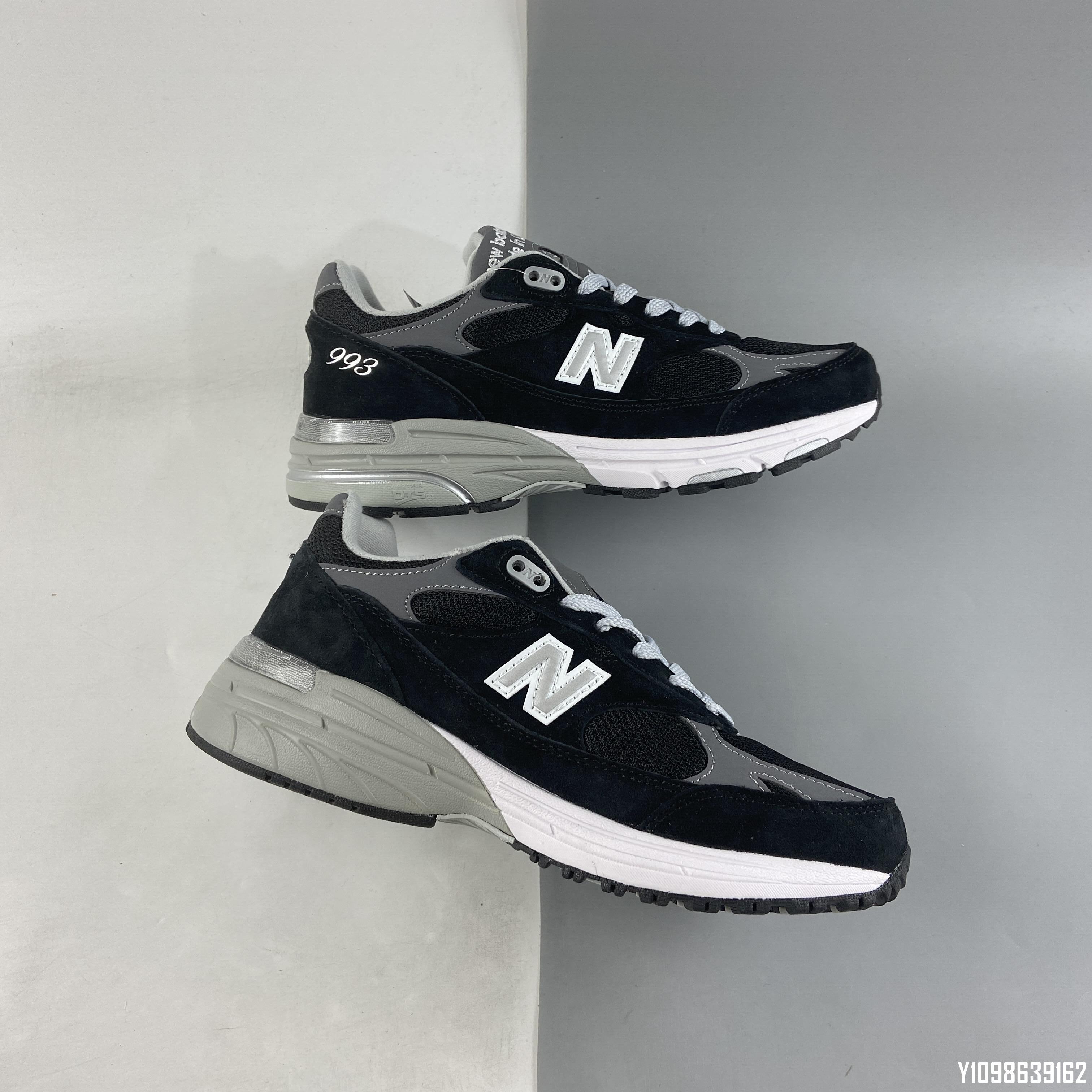 New Balance NB Made In USA M993 黑灰麂皮防滑慢跑鞋MR993BK 36-45