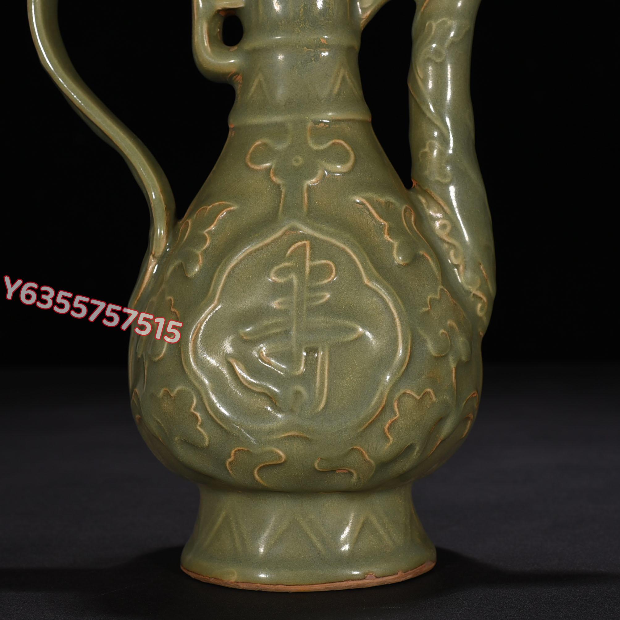 宋時代龍泉窯青磁蓮瓣紋茶碗！直径16cm、高さ6.8 cm-