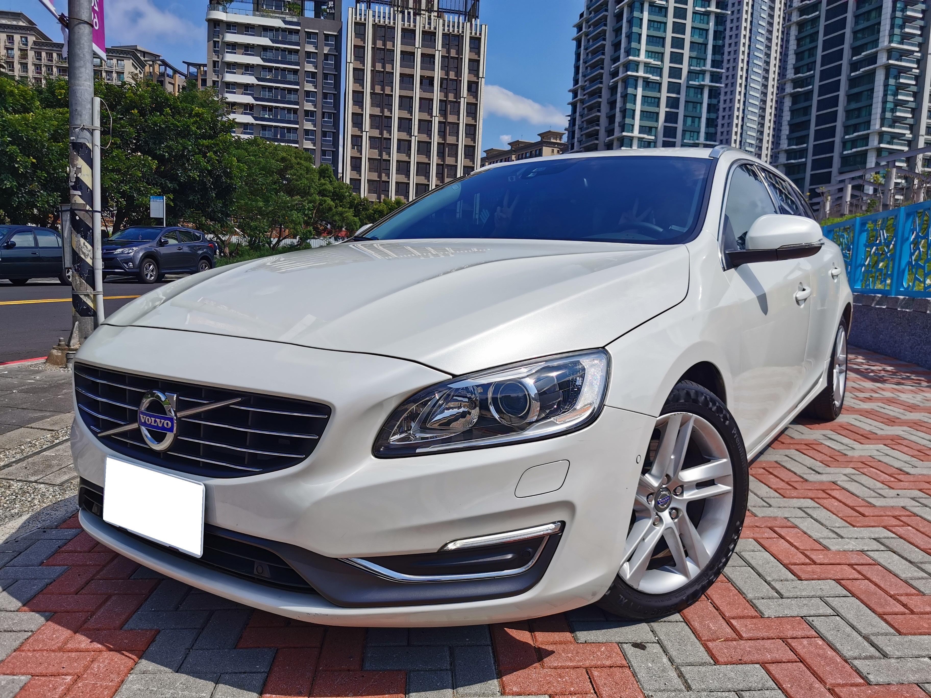 2015 Volvo 富豪 V60