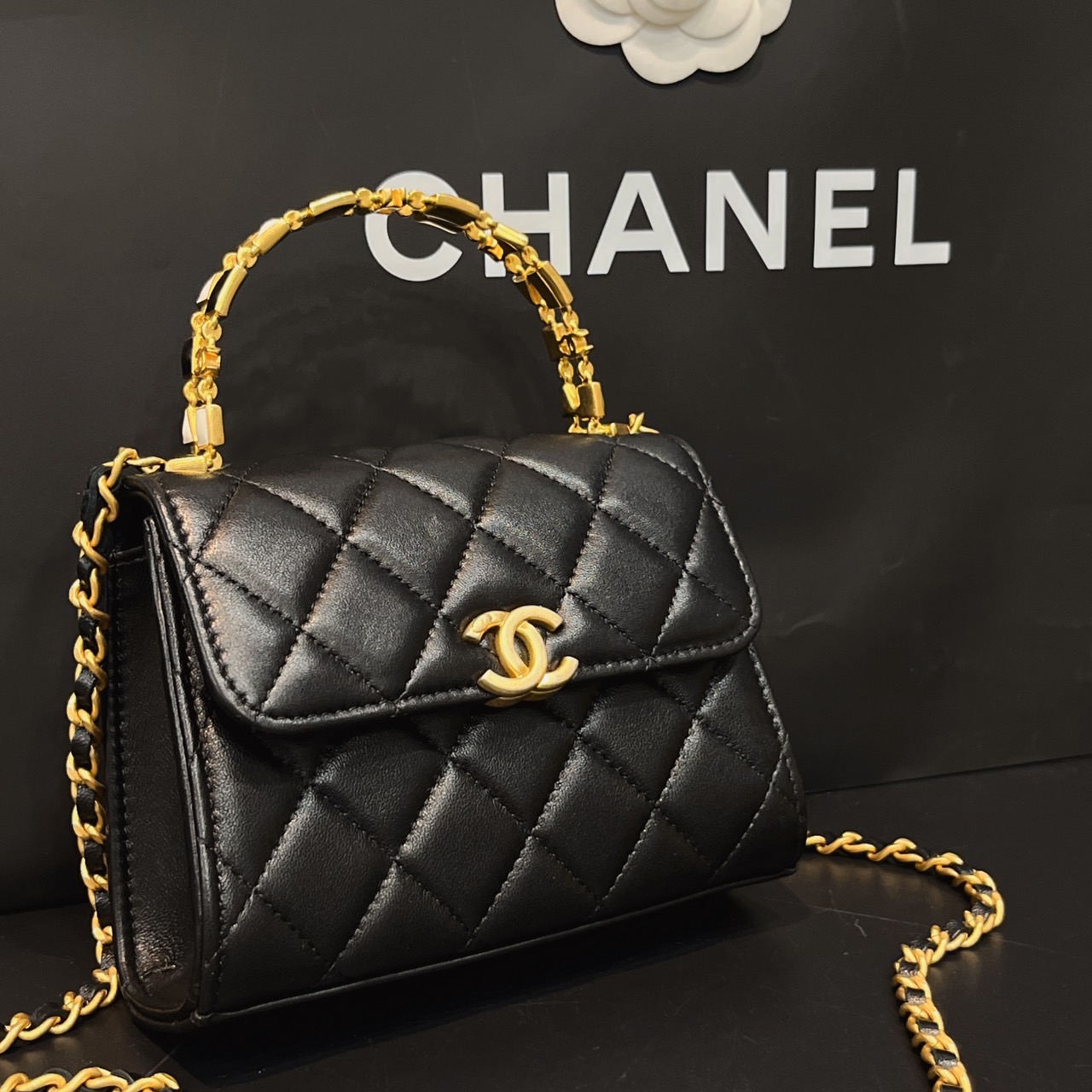 哈極品】美品《CHANEL 香奈兒黑金琺瑯圓把迷你二用包/手提包/肩背包/斜