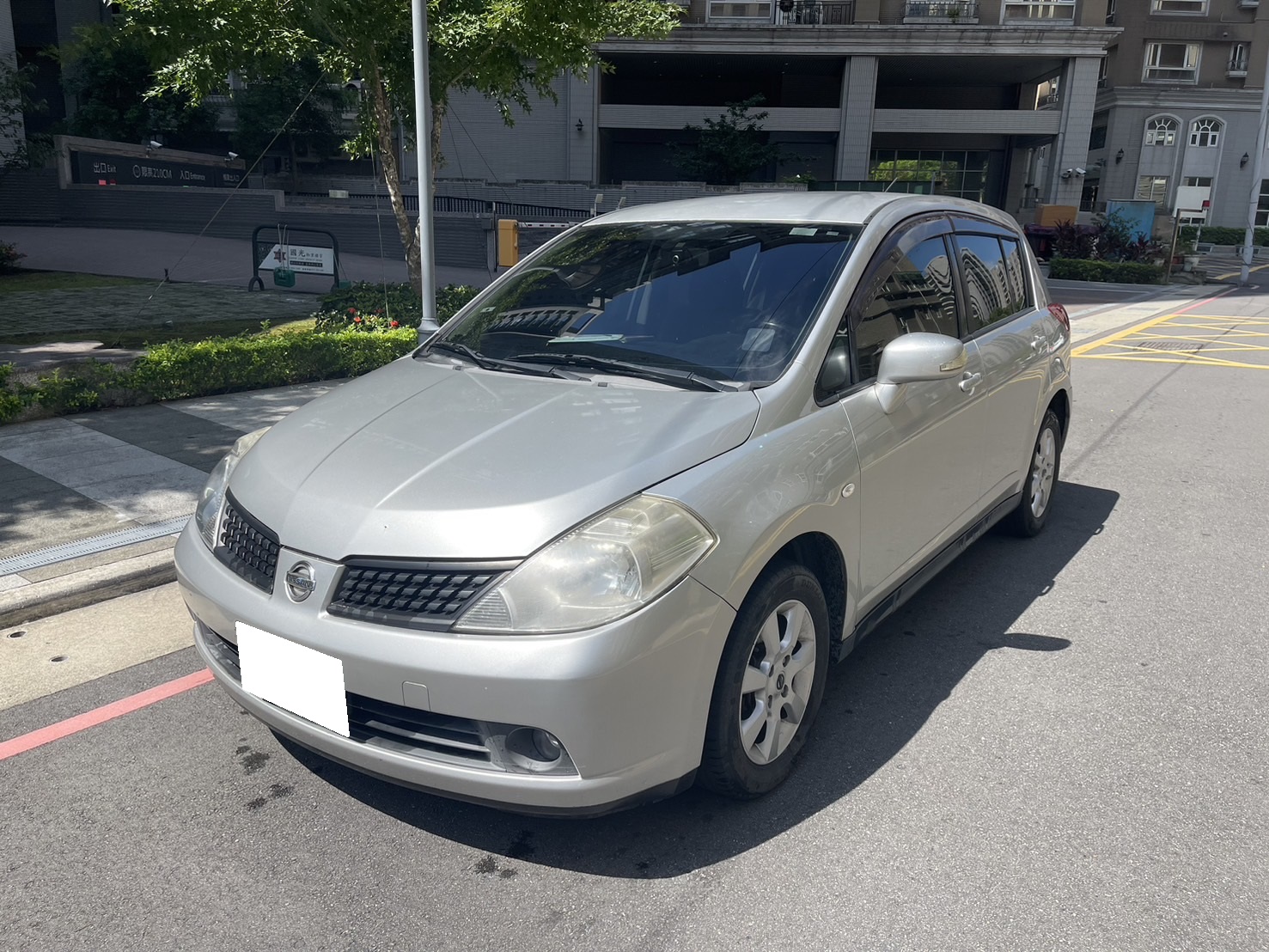 2011 Nissan 日產 Tiida 5d