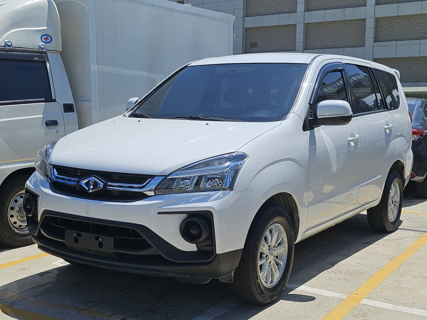 2021 Mitsubishi 三菱 Zinger