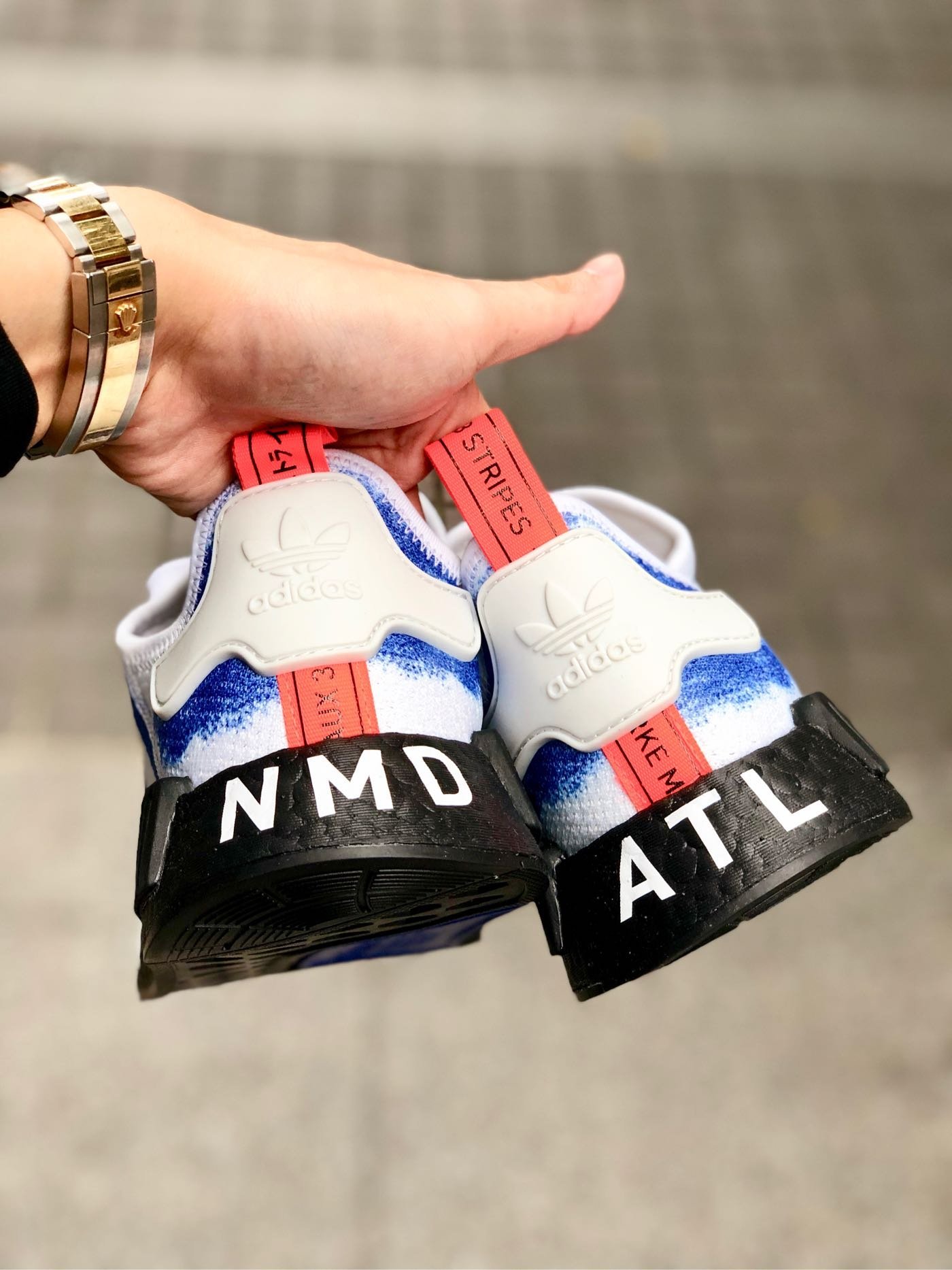 snemand Thorny tragedie Cheers】 Adidas Original NMD R1 ALT 亞特蘭大 城市限定 美國 白藍 暈染 限量 男鞋 | Yahoo奇摩拍賣