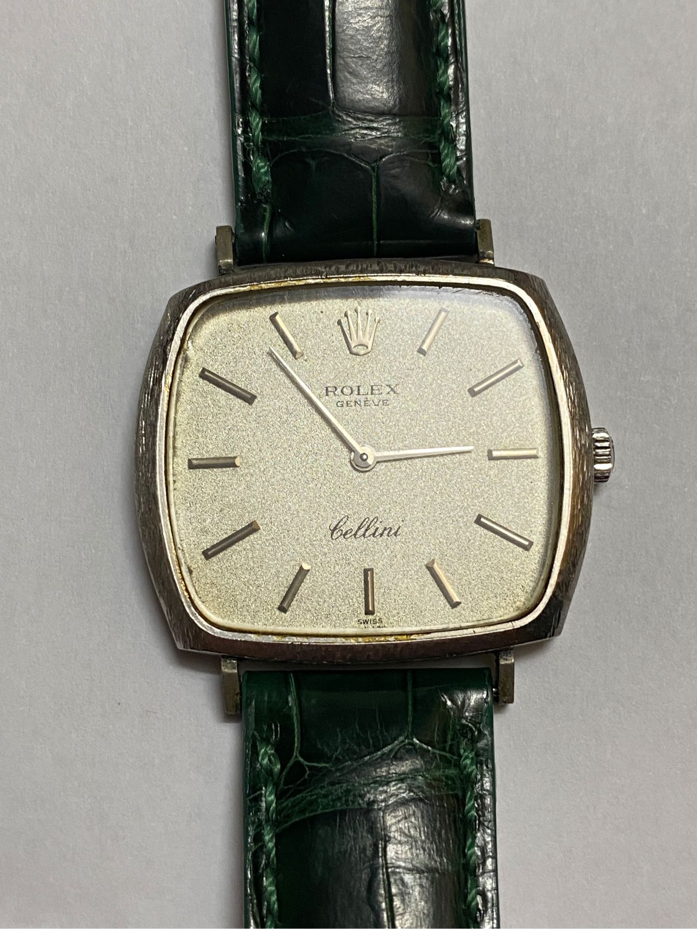 Rolex Cellini 18KWG 白金錶殼 男女通用錶 現搭深綠色Franck Muller 鱷魚皮帶 Rolex 不銹鋼D扣 手上鍊