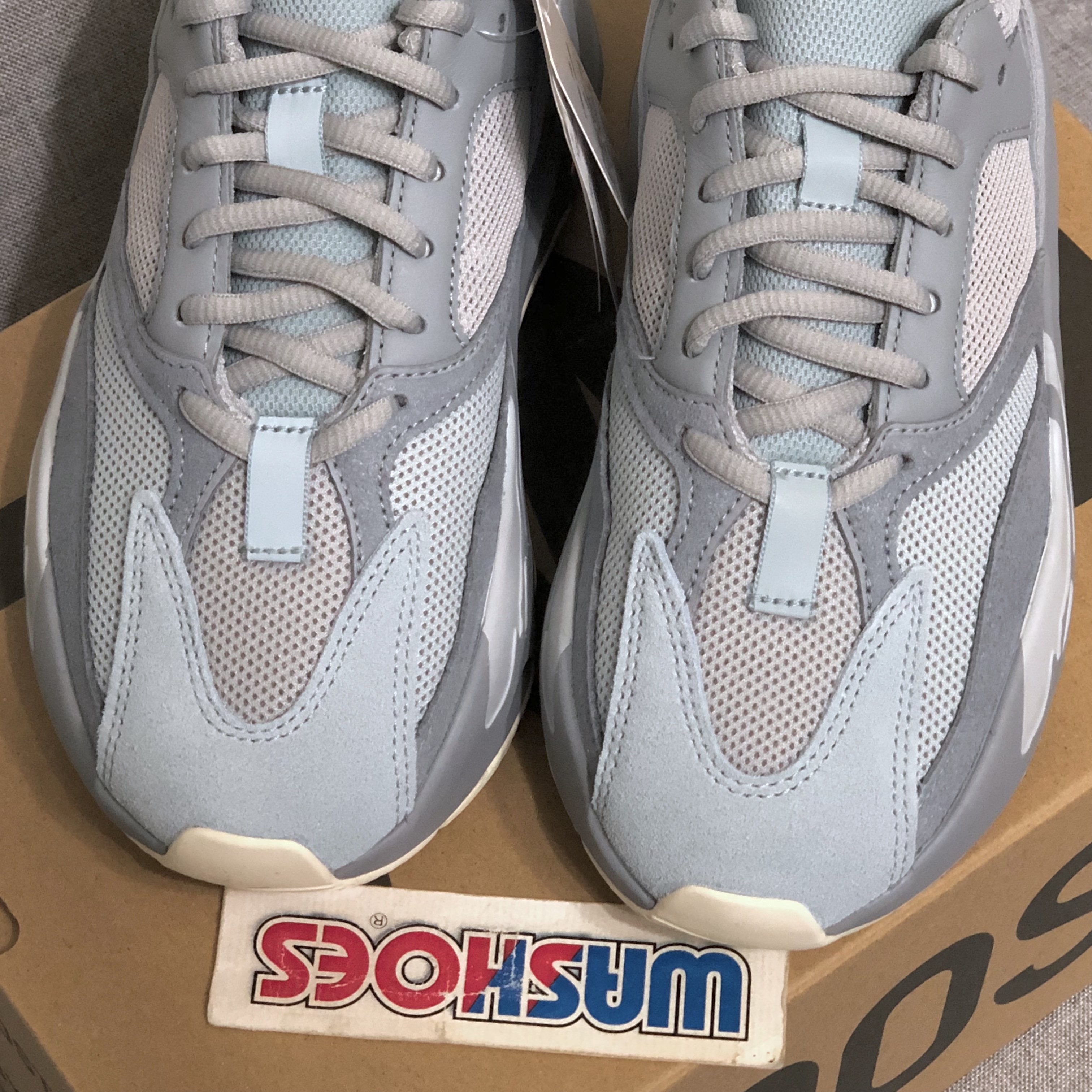 Washoes adidas Yeezy 700 Inertia 灰水藍EG7597 女鞋23.5cm 老爹鞋