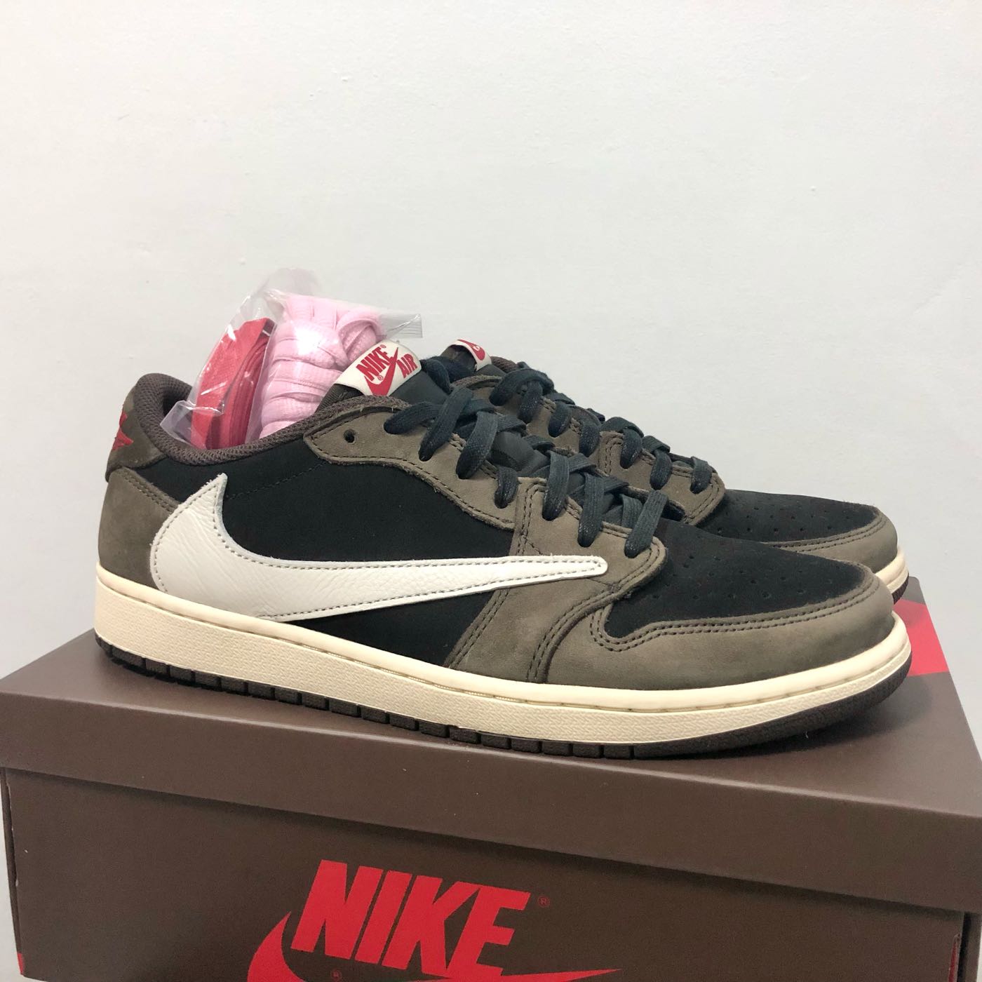 已售出US10 NIKE AIR JORDAN 1 LOW OG SP-T TRAVIS SCOTT 28公分低筒倒