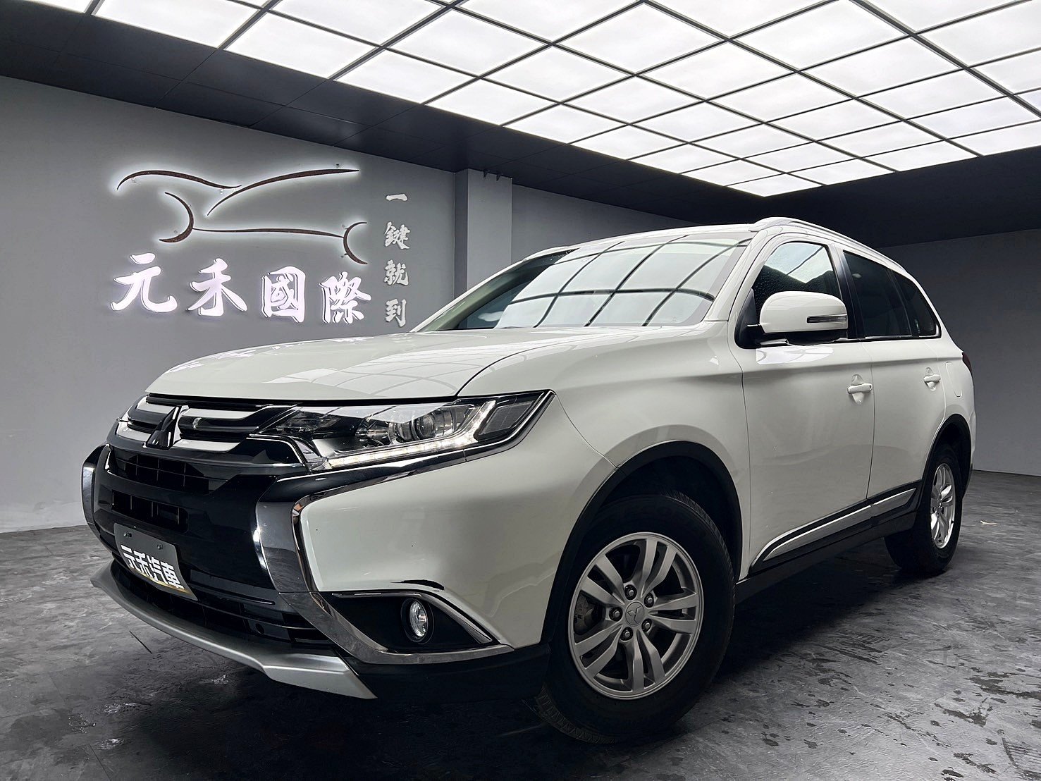 2018 Mitsubishi 三菱 Outlander