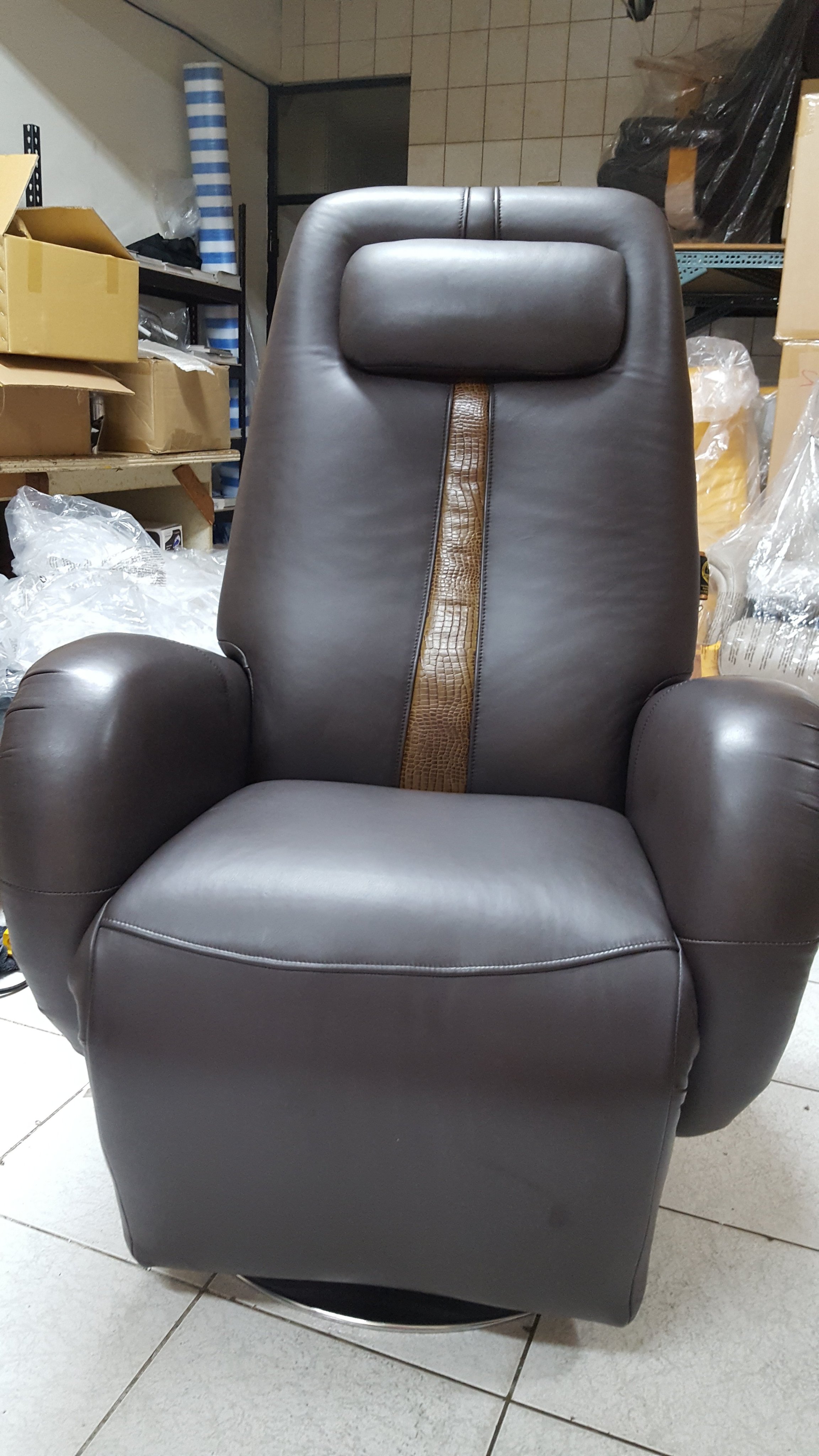 専門店の安心の1ヶ月保証付 GMGK7○Nordic Easy Chair リクライニング