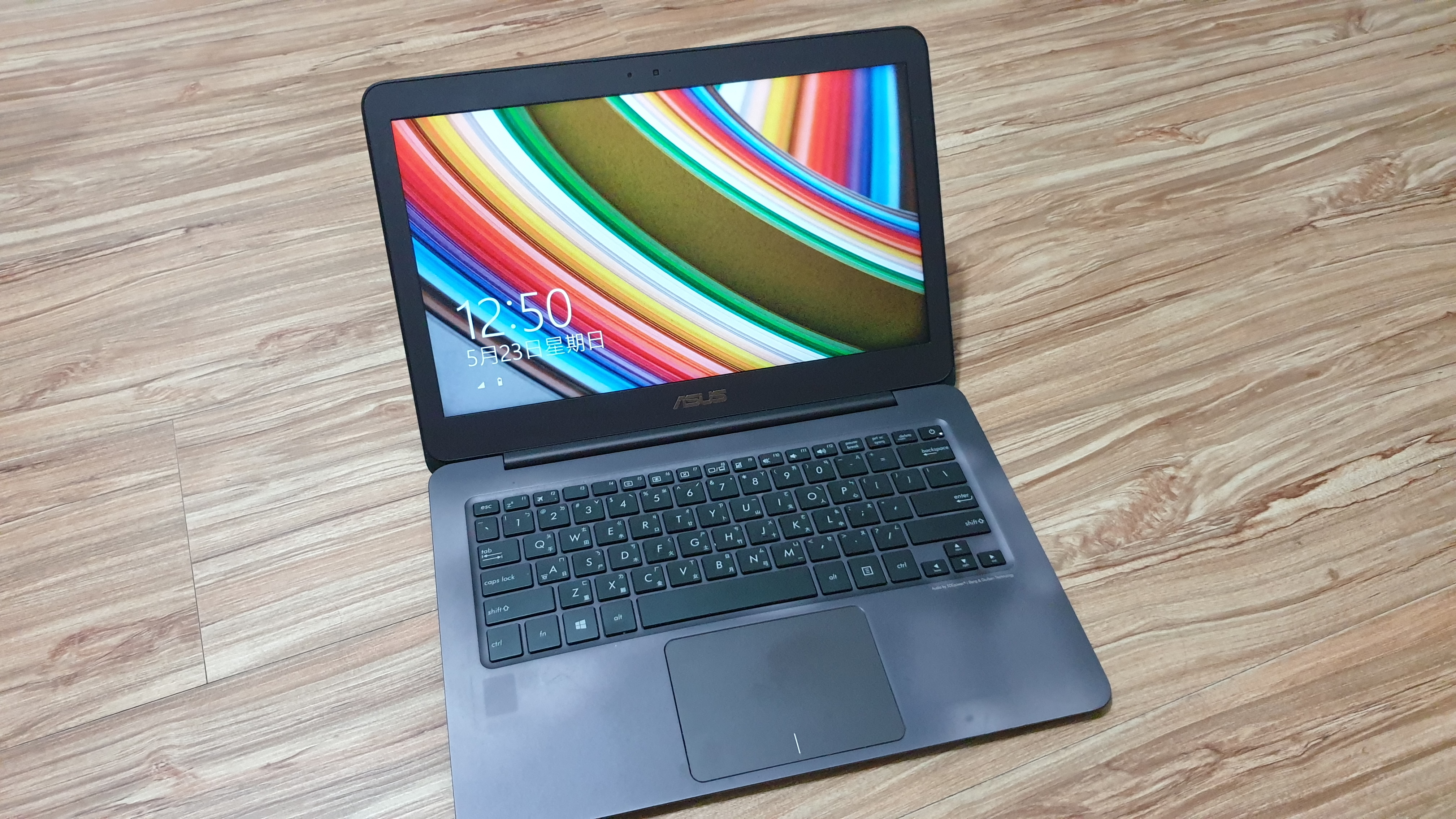 自售-華碩ASUS ZenBook UX305F 極緻輕薄筆記型電腦| Yahoo奇摩拍賣