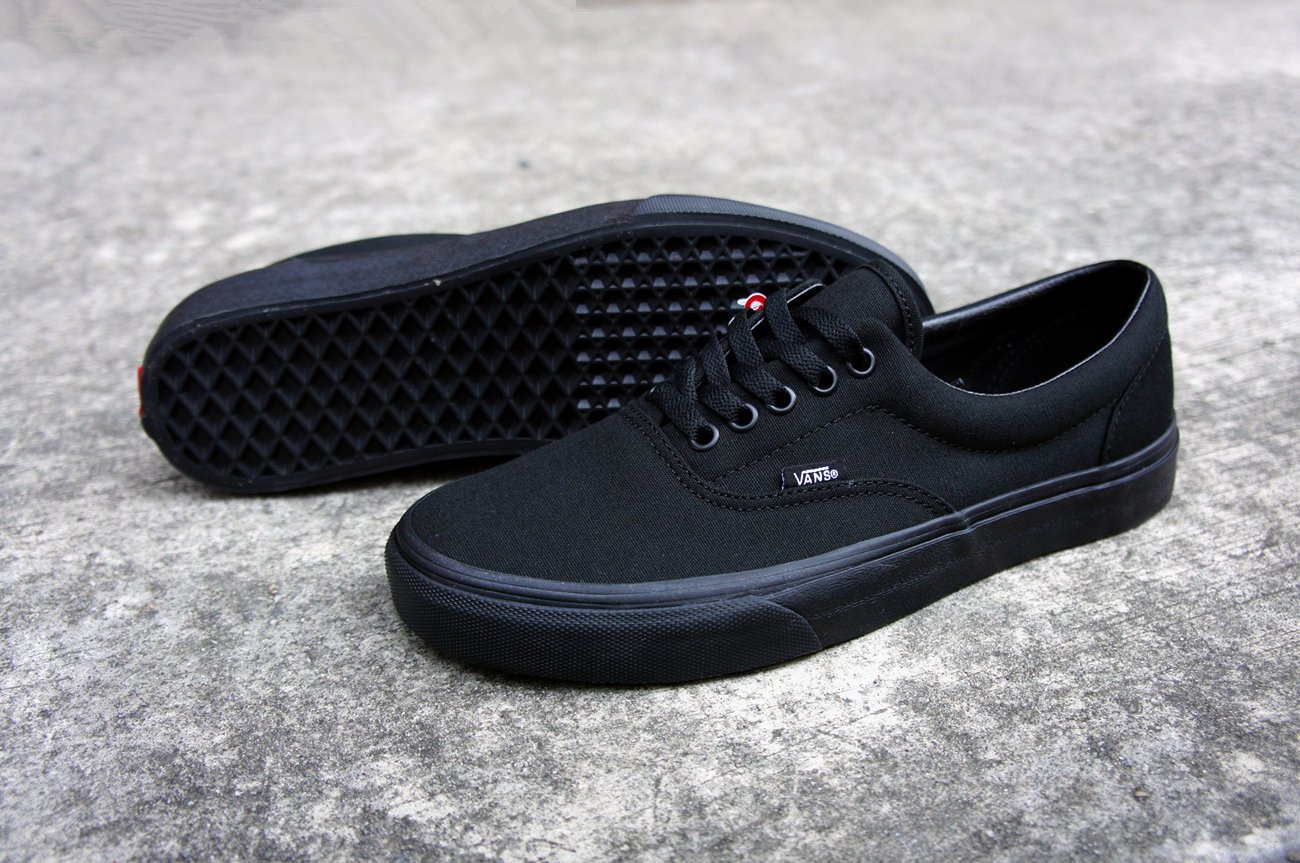 classic vans all black